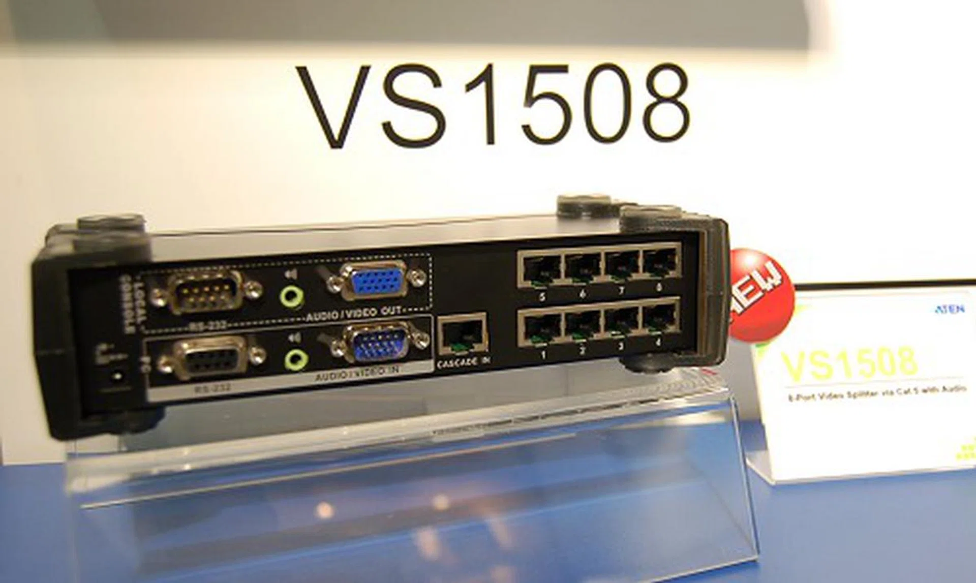  For more professional needs in video/media distribution environments, the VS1508 is an 8-port video splitter via Cat 5 network cabling and even enables audio transmission.  
