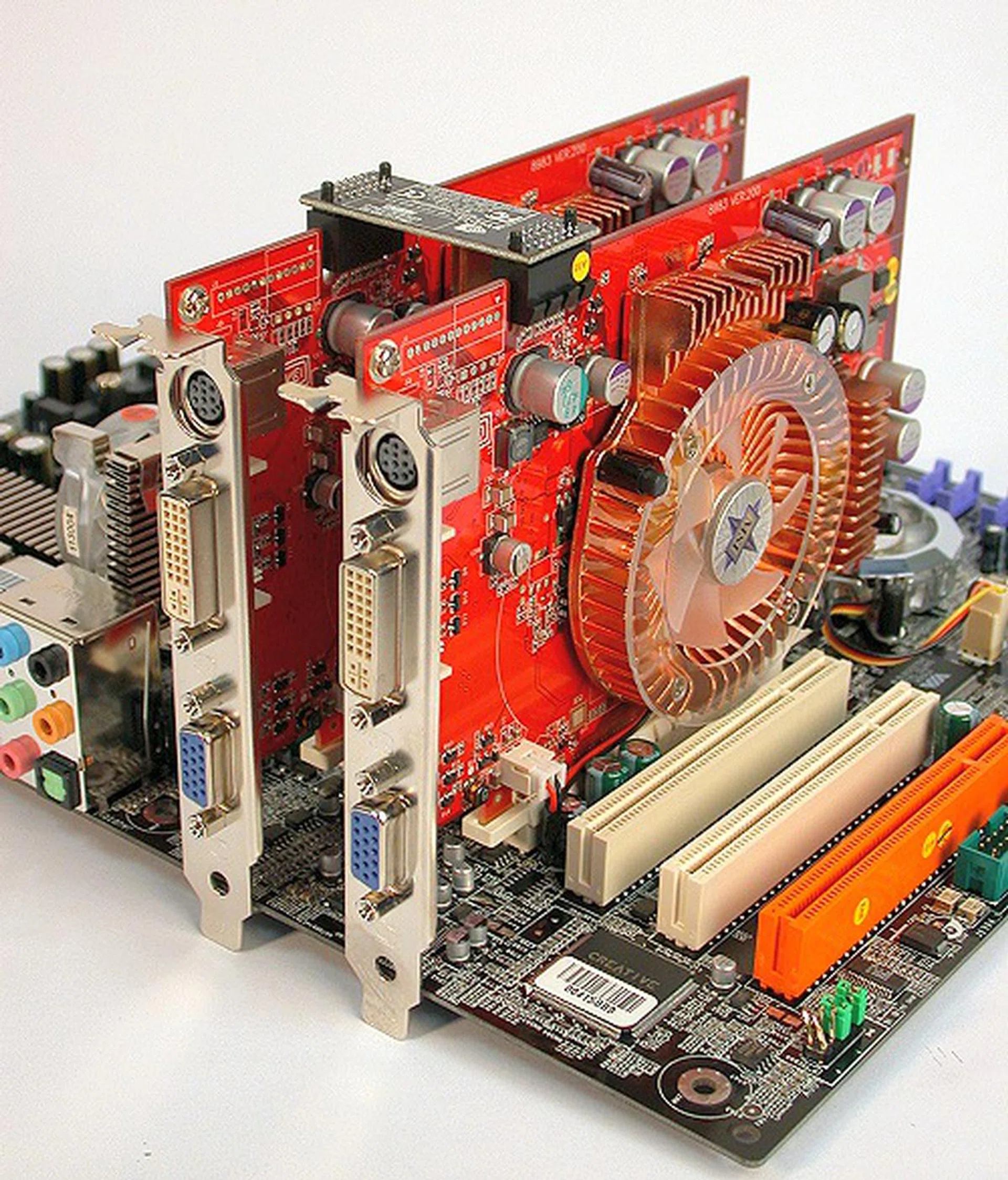 SLI Cometh! With SLI, gamers could now stack two graphics cards together for added graphics processing power.