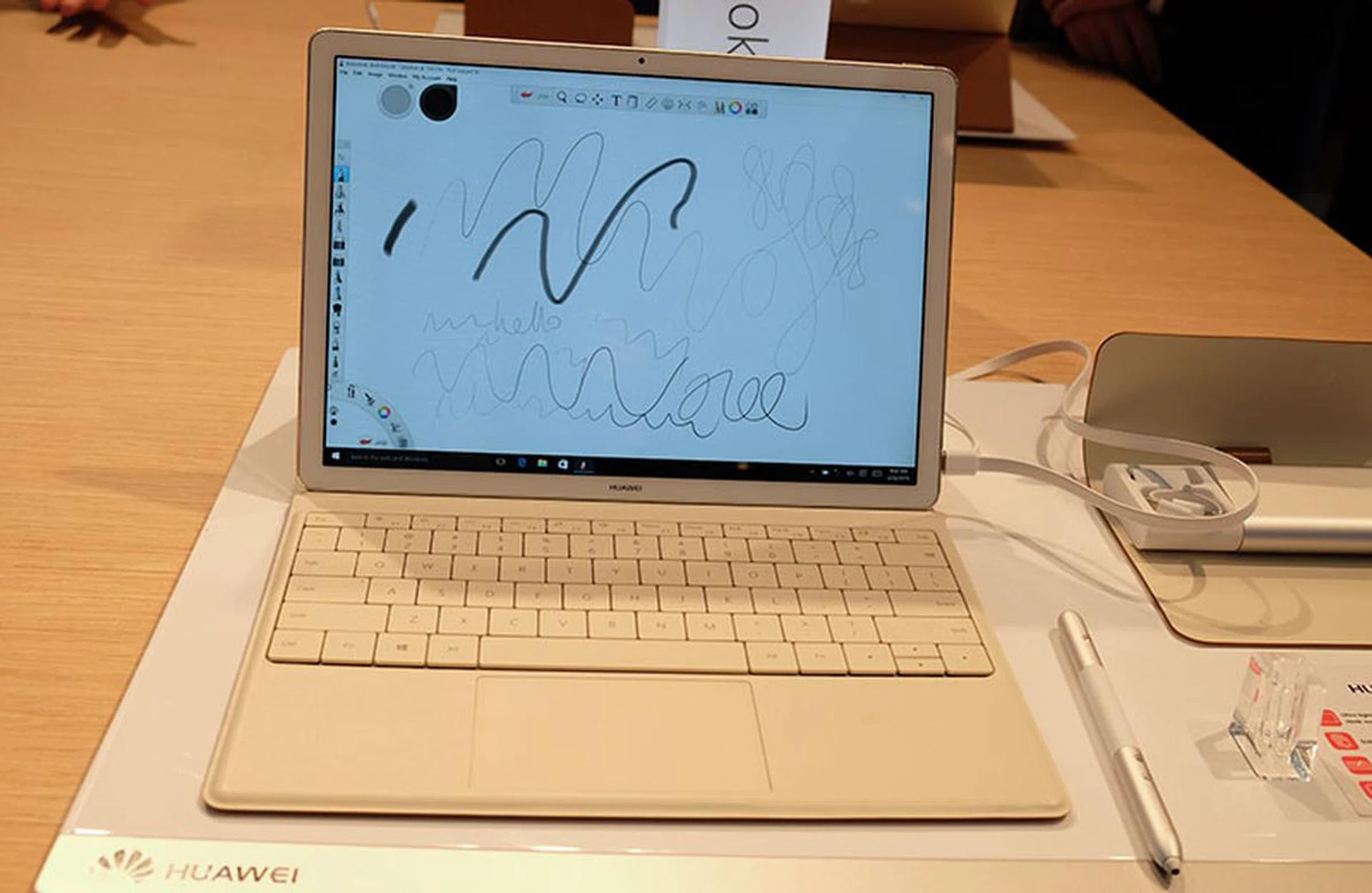 Huawei MateBook MatePen