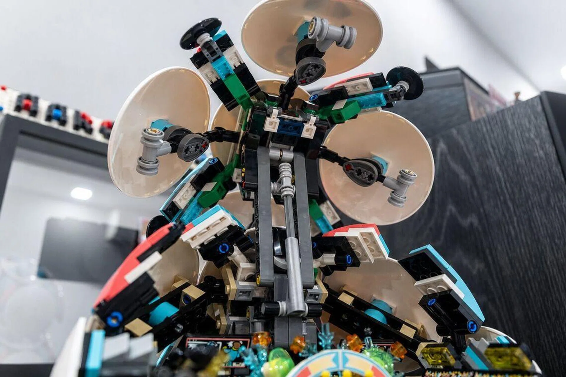 LEGO football technic elements
