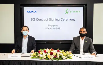 Nokia and StarHub 5G contract signing ceremony held on 1 February 2021. Jae Won, Senior Vice President, Mobile Networks for Asia Pacific, Nokia (left) and Nikhil Eapen, Chief Executive, StarHub (right).