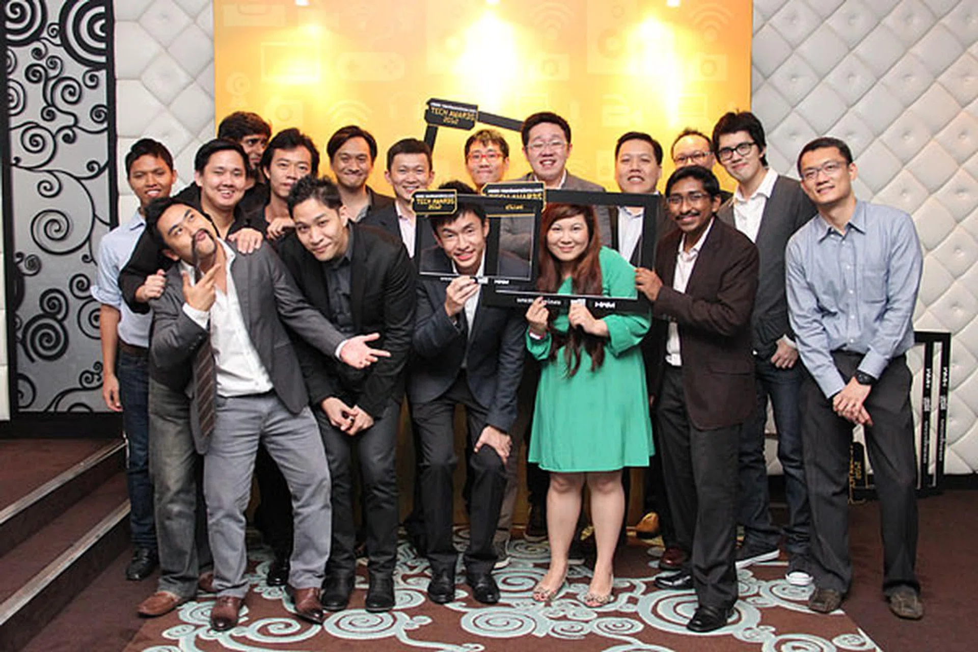 Ladies and gentlemen, the editorial and video teams of HWM and HardwareZone.com.