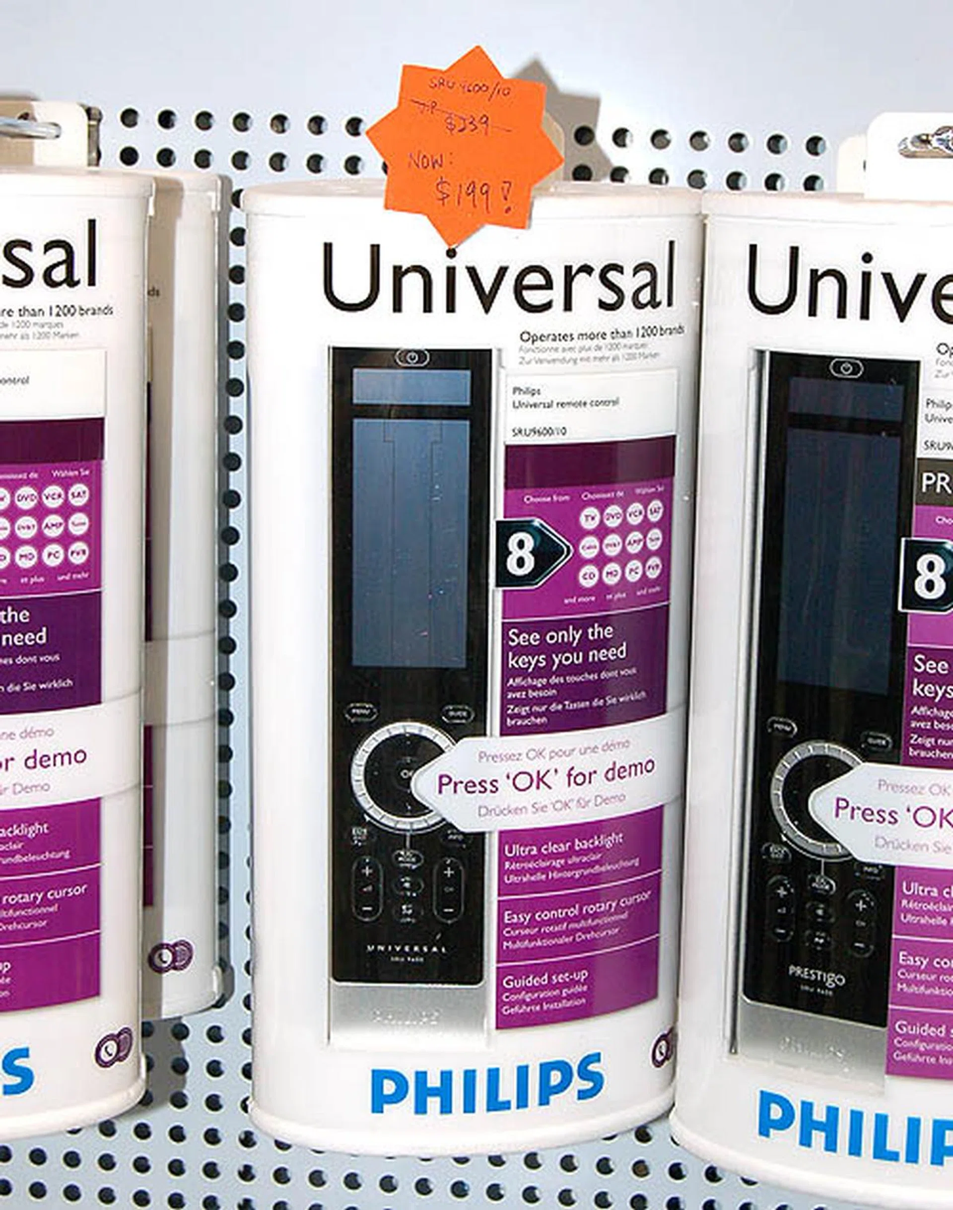  Looking for a high tech universal remote control? You may want to drop by and check out the Philips SRU9600/17 going for S$199.  