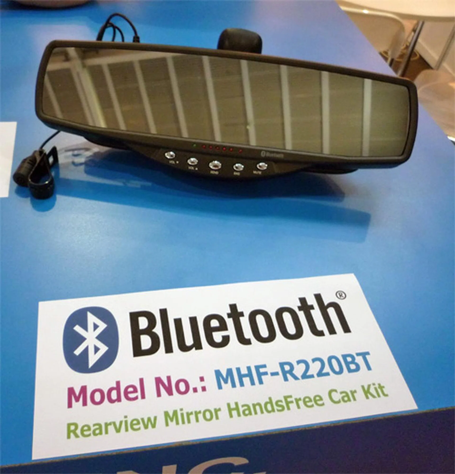  Here is an interesting innovation by Modotronix. They have come up with a rear view mirror that allows you to see who is calling you in your mobile phone as well as gauge the distance between the your car and the wall when parking.  