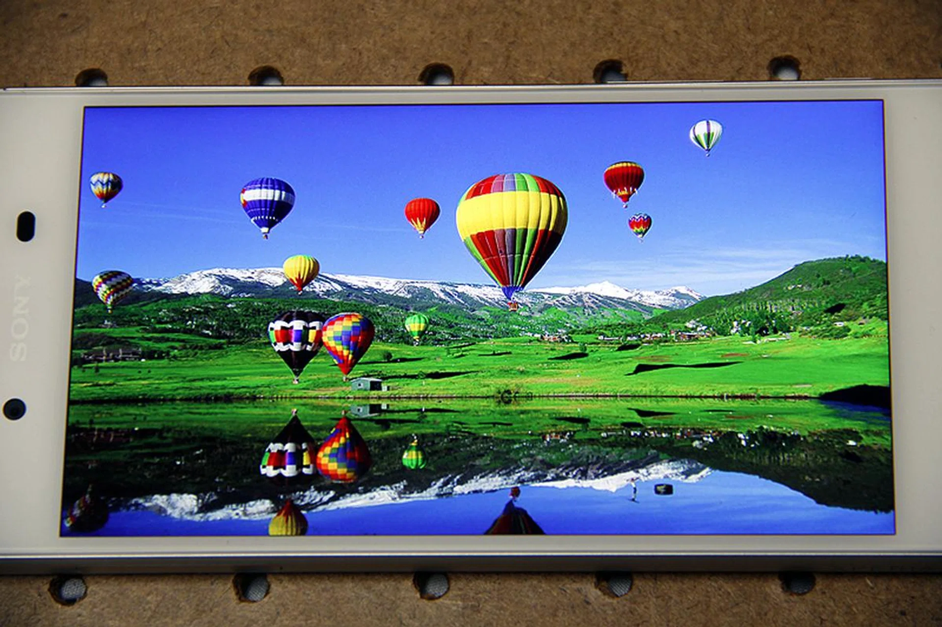 Sony Xperia Z5.