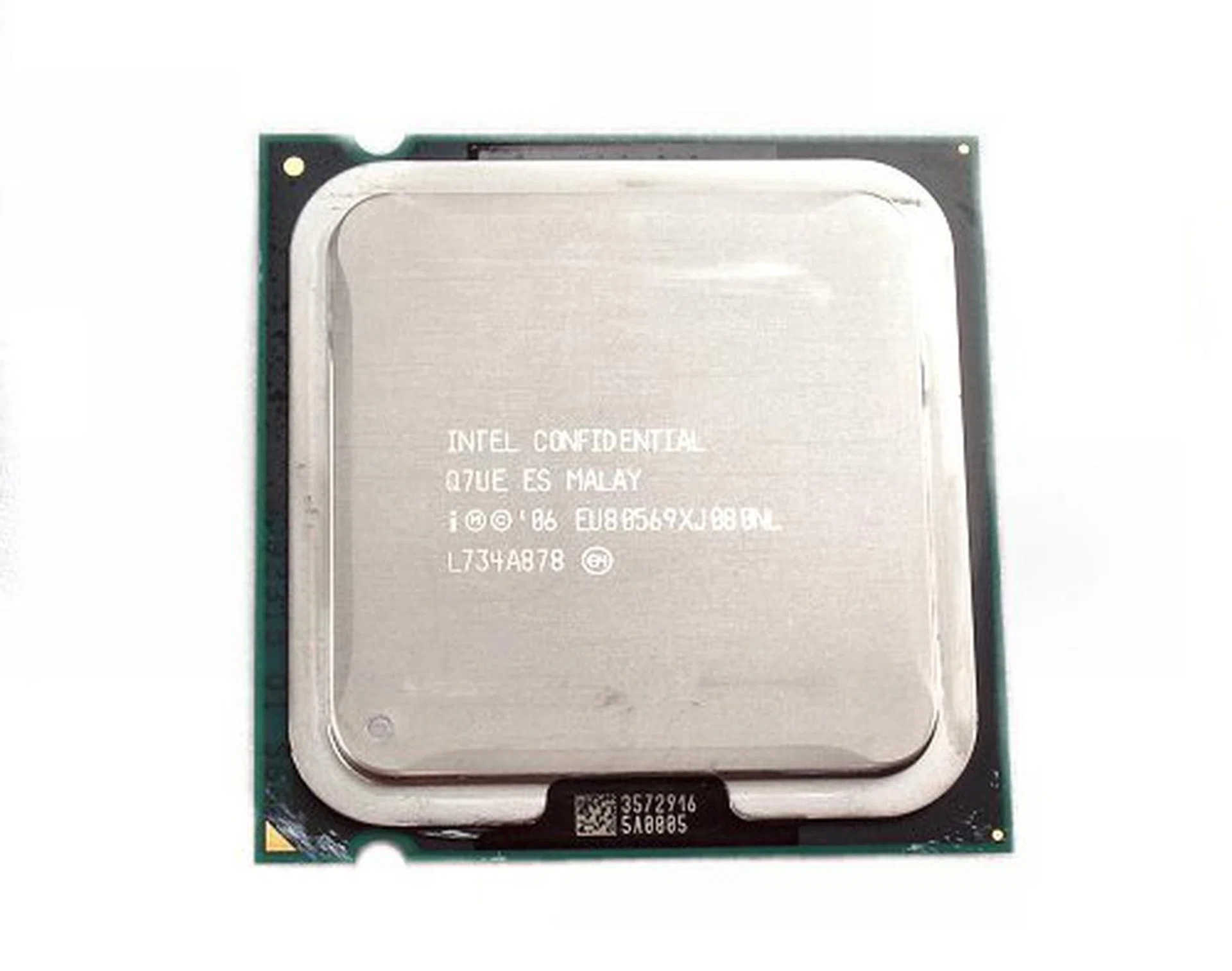 The Core 2 Extreme QX9650 up close and personal.