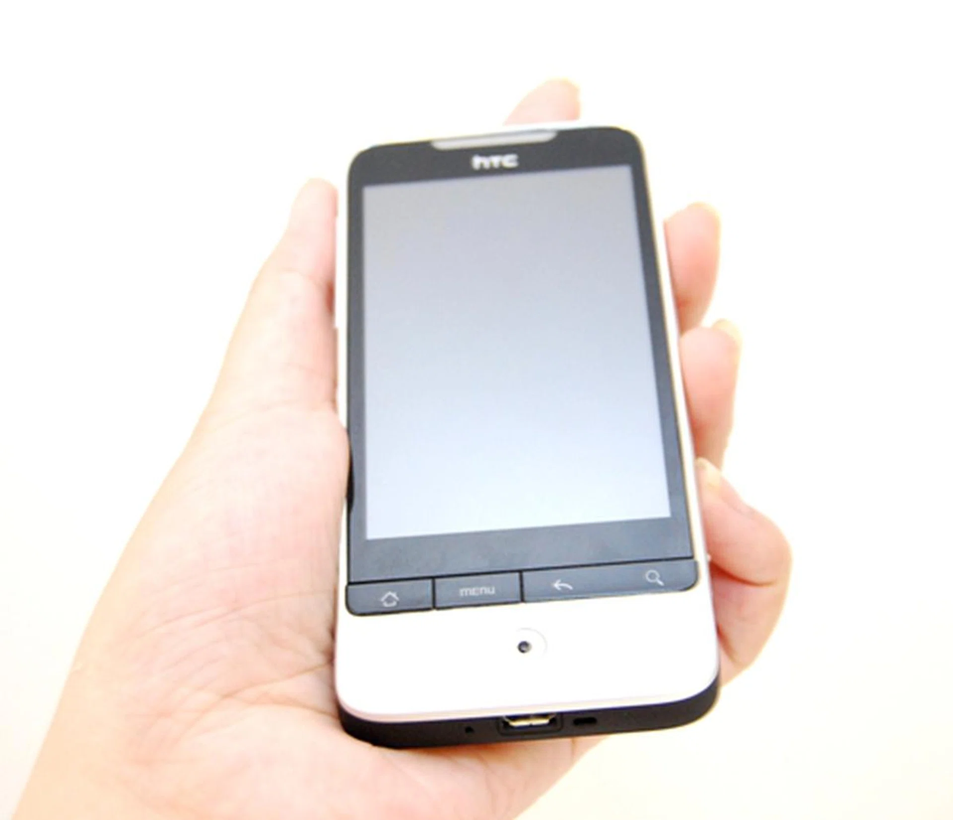 Looks like someone clearly went overboard with the whole "MacBook" impersonation, but hey, no one's really complaining.