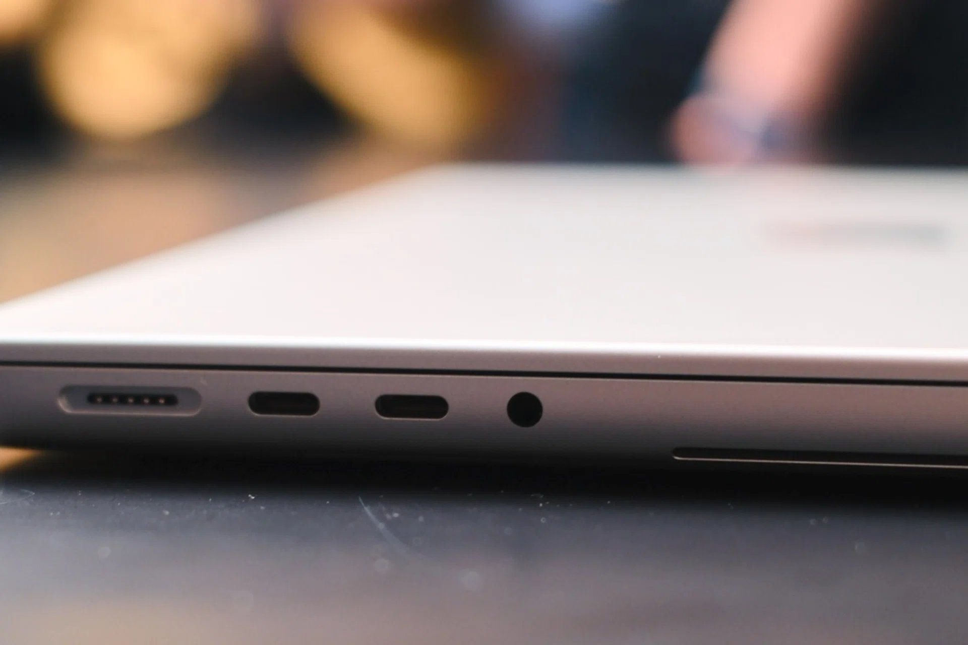 MacBook Pro with PROLED Display XDR ports