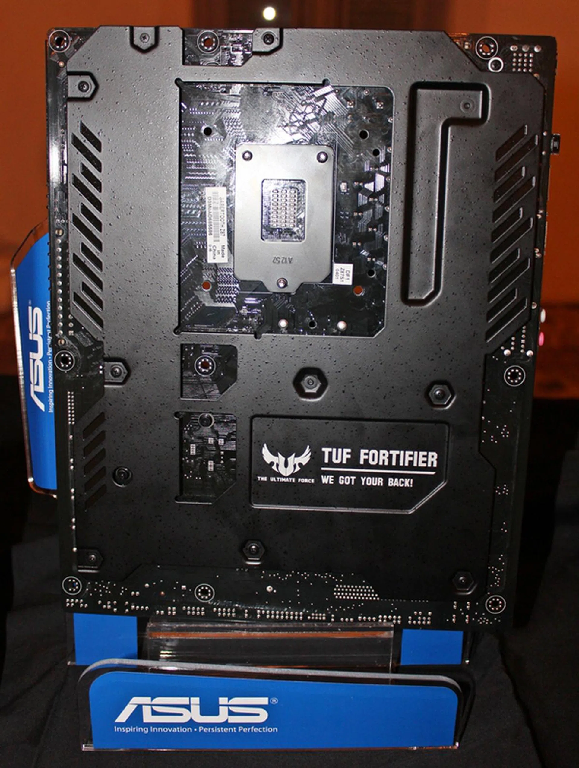 The TUF Fortifier of the Z87 Sabertooth motherboard.