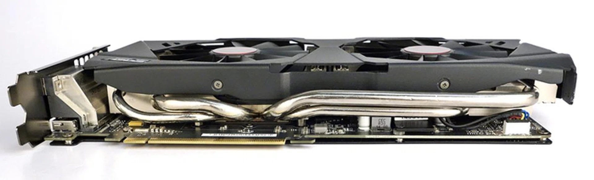 Four heatpipes can be seen snaking out from the bottom of the card. According to ASUS, there's one exclusive 10mm heatpipe and it can be seen from the top of the heatsink.