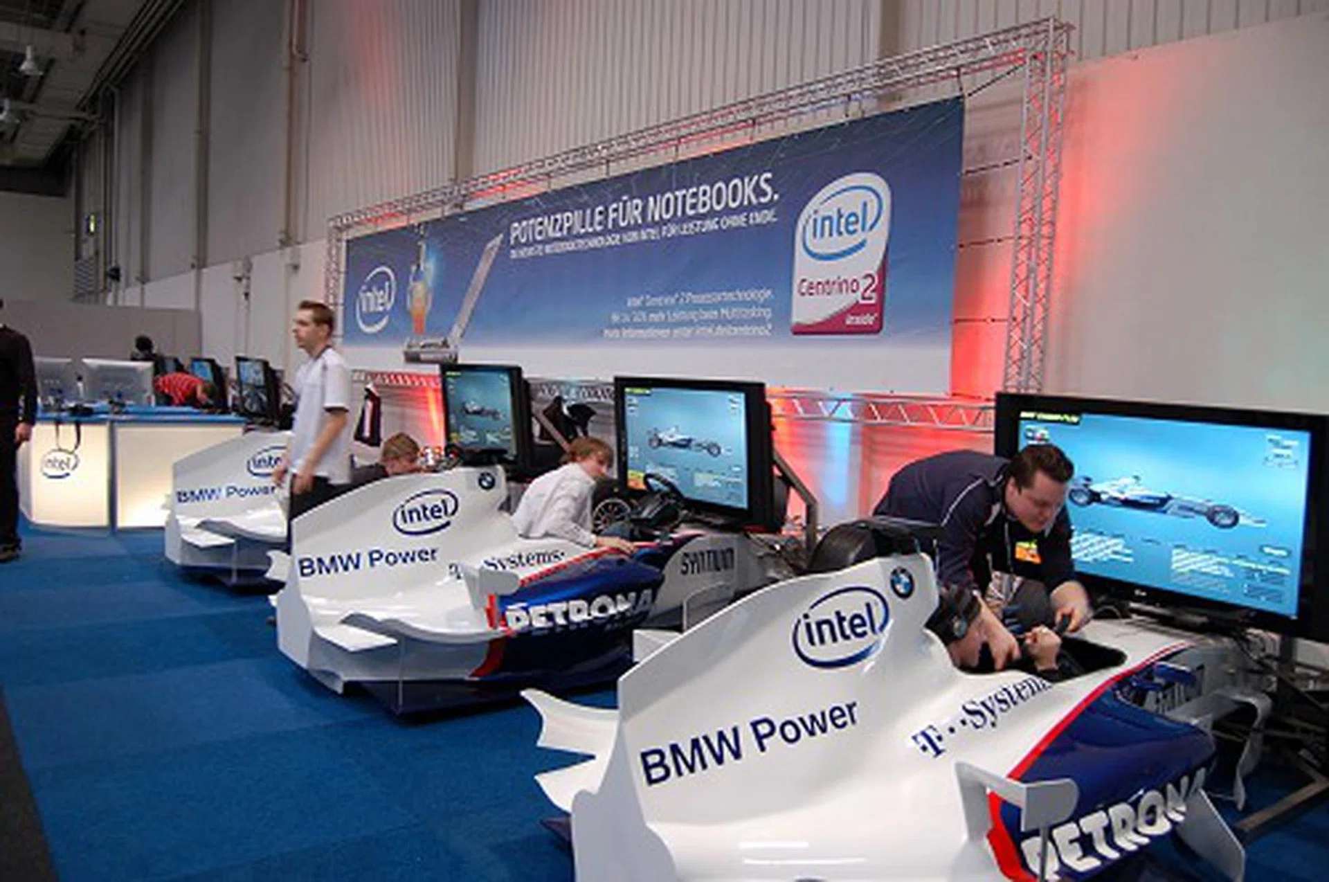  For those who came to support their friends, there were other things to do to keep them occupied like racing simulation for example.  