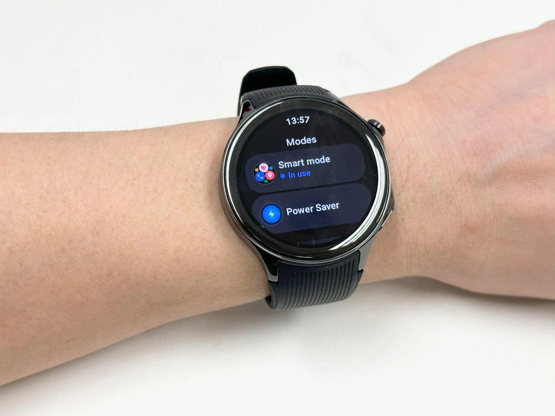 There are two main modes to choose from. Smart mode with everything turned on, and Power Saver mode which turns off most of the connectivity and smart features.