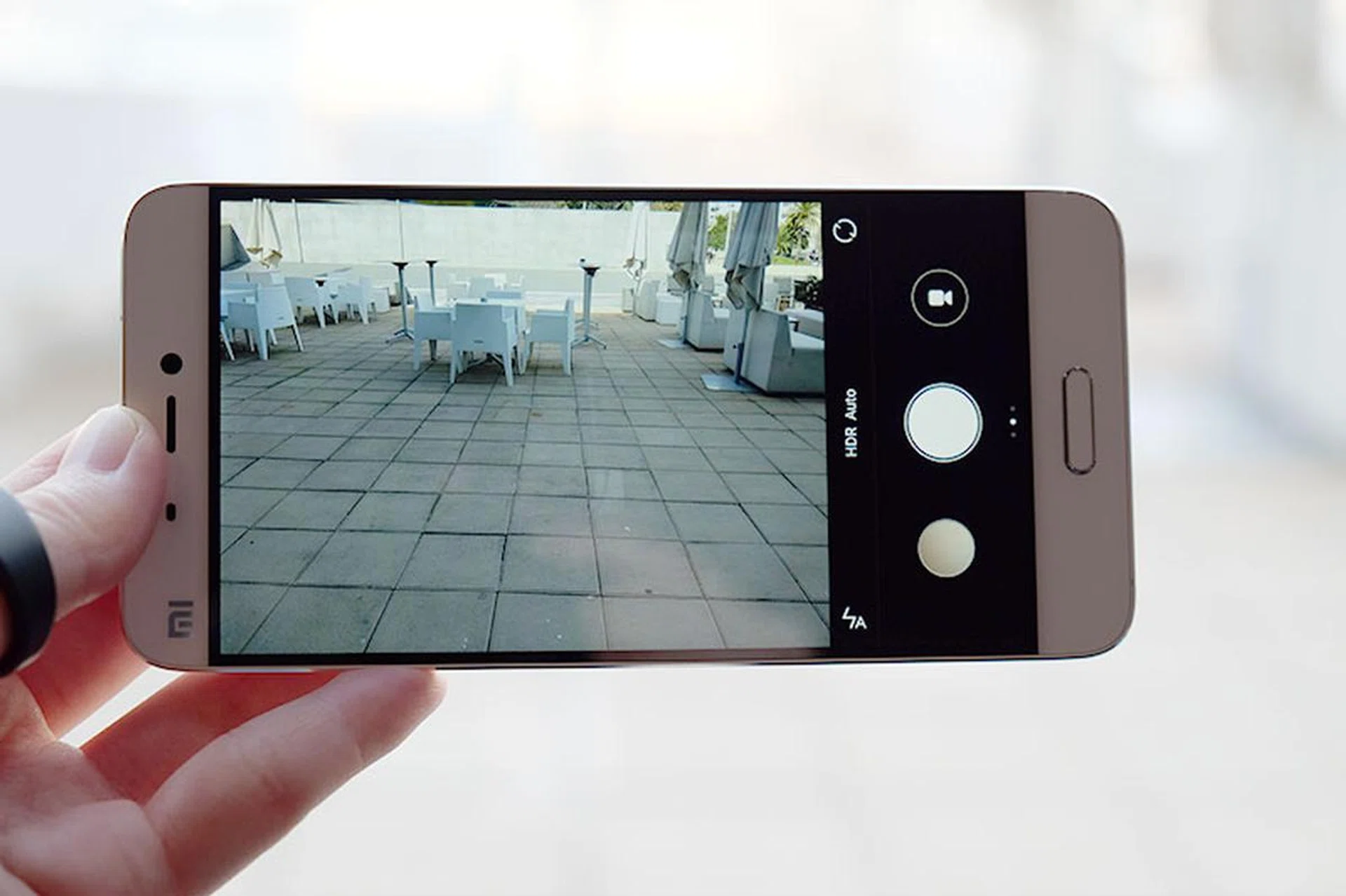 Xiaomi Mi 5 camera UI