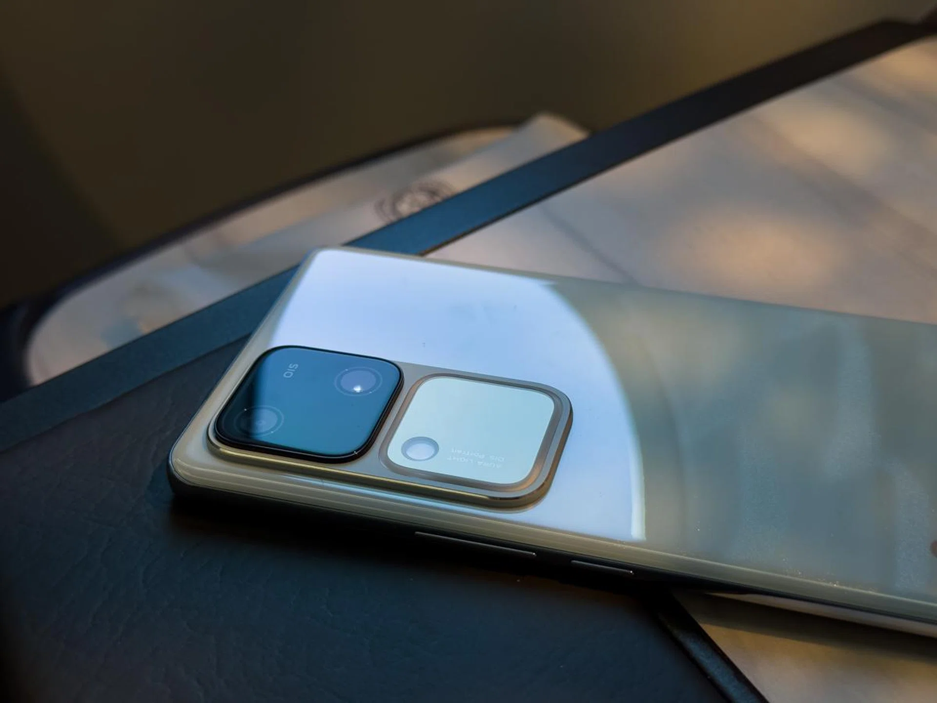 Discreet camera bump.