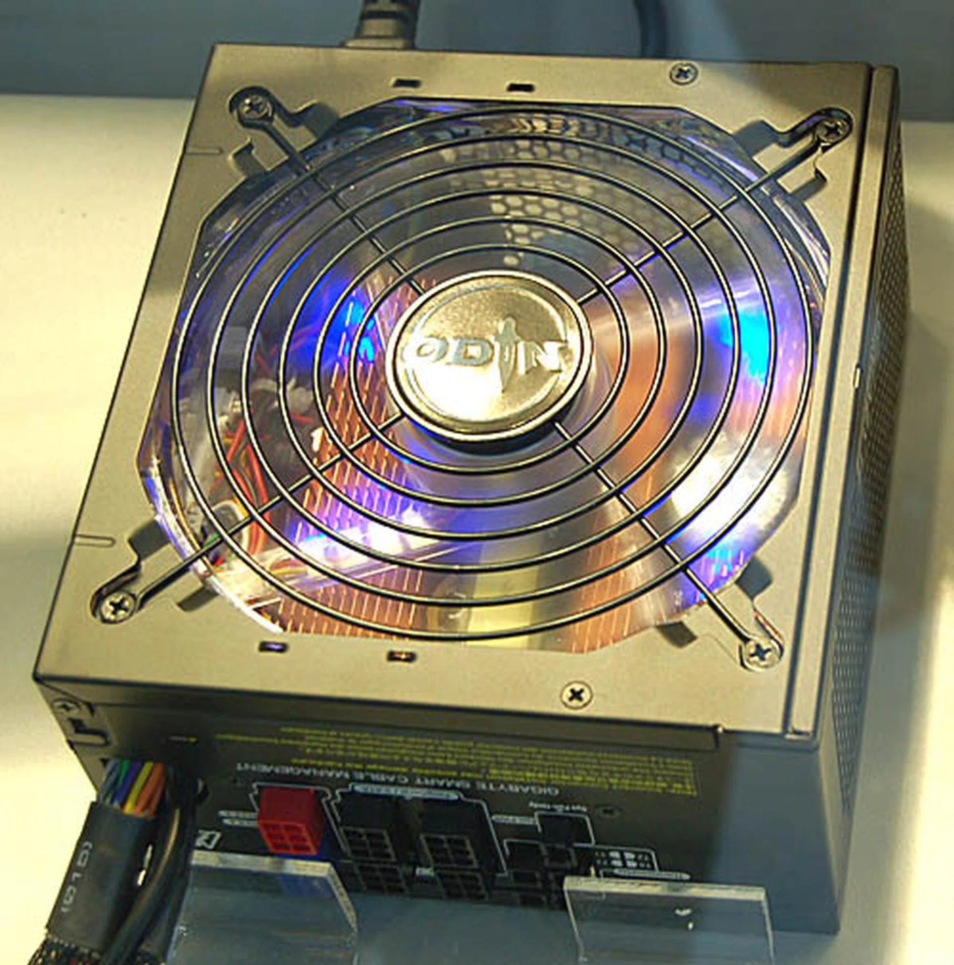  A modern PSU in many respects, like its modular cable management system, SLI certification and quad +12V rails. The OdinGT also has a new patent pending software tool known as P-Tuner that allows real time monitoring of temperature and power of the system.  