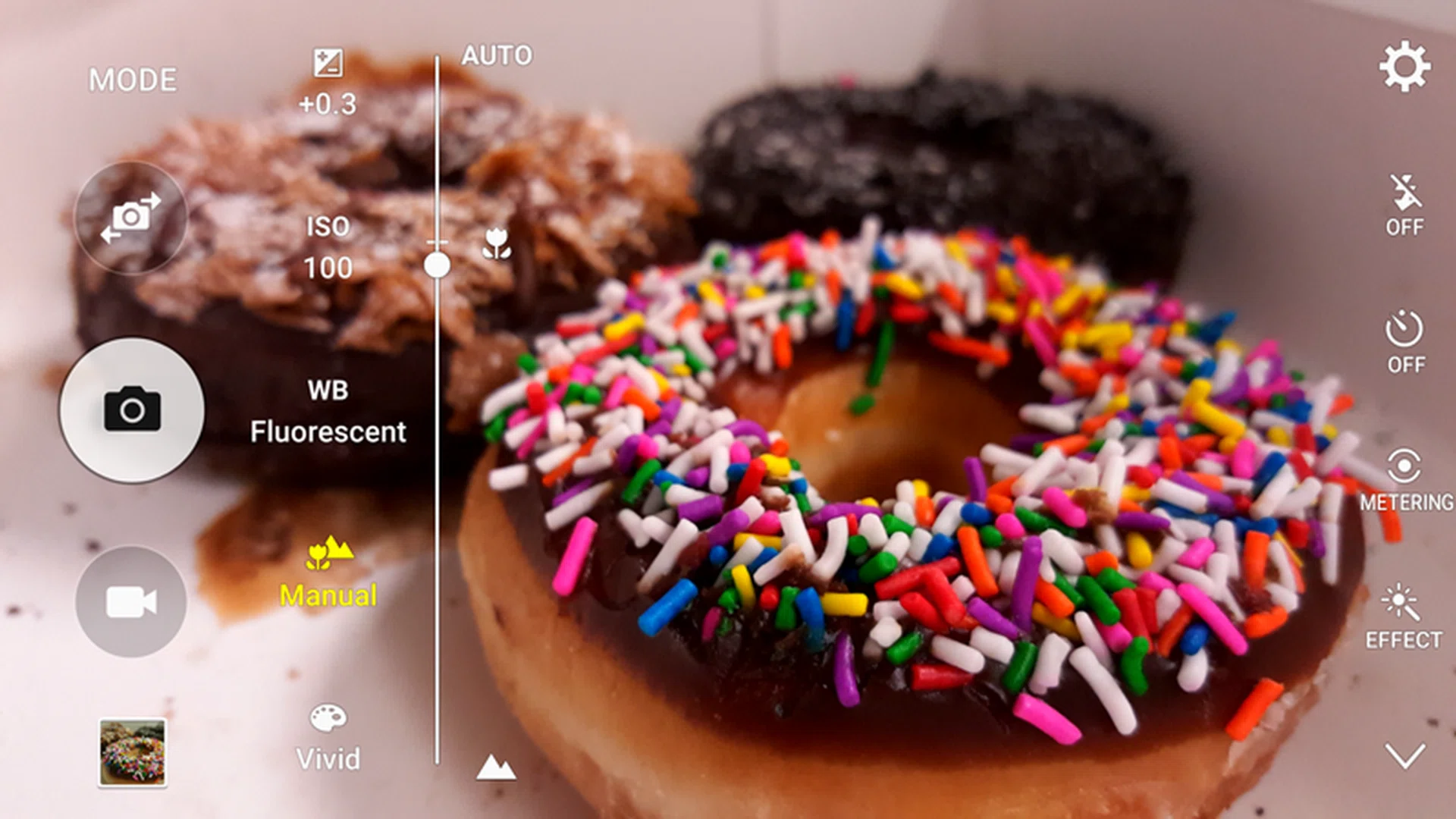 The very useful Pro Mode lets you easily adjust a multitude of settings.