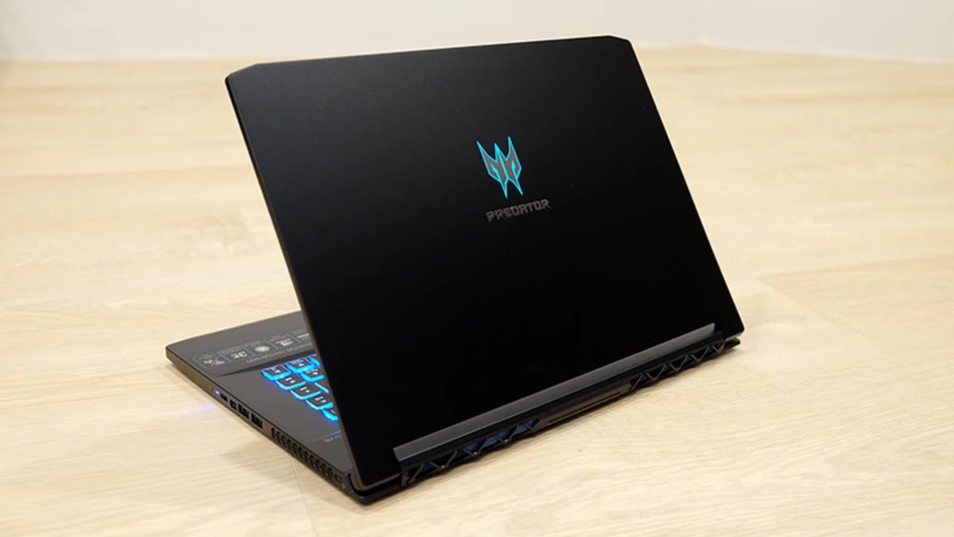 Acer Predator Triton 500