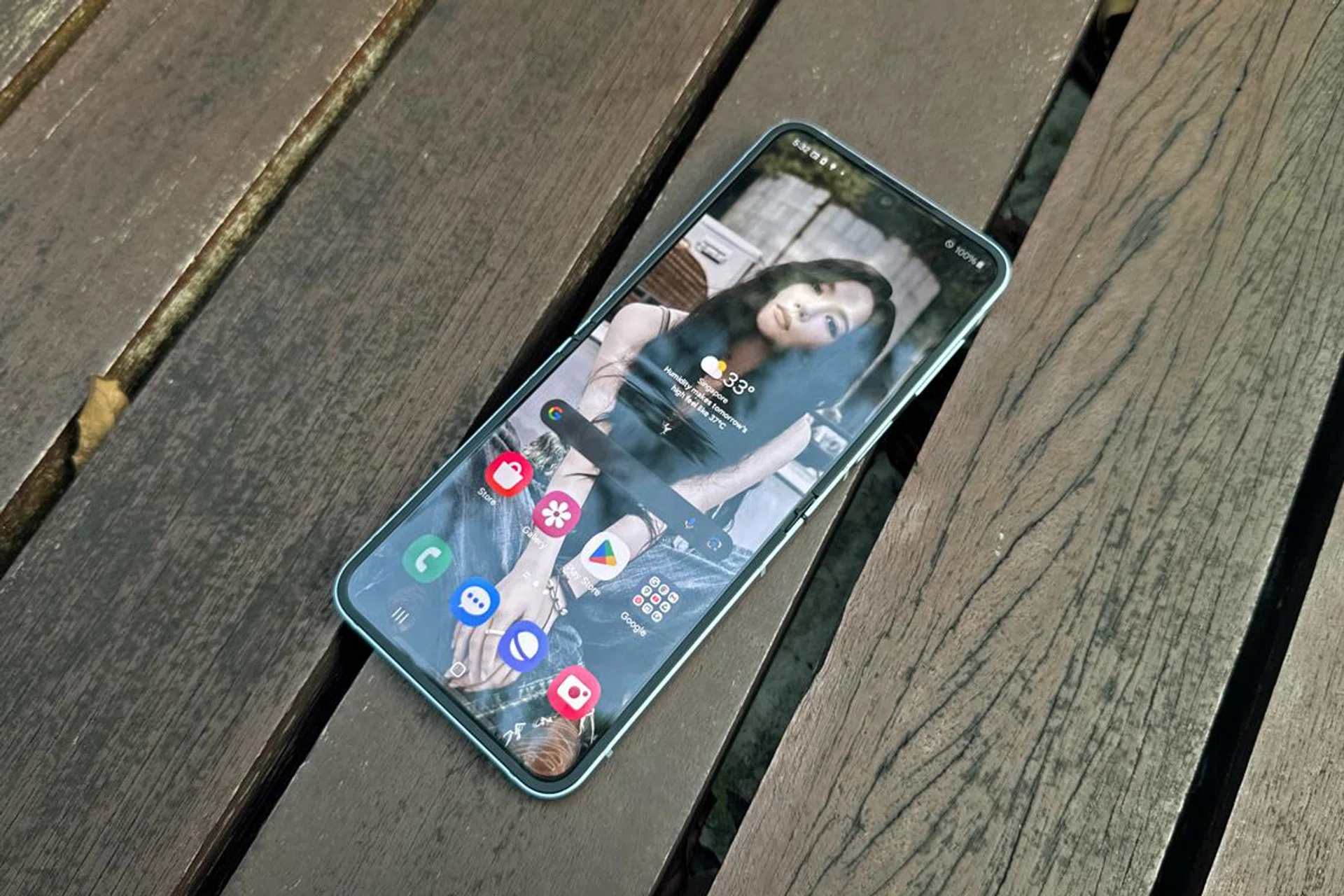 The Samsung Galaxy Z Flip6 is powered by the Qualcomm Snapdragon 8 Gen 3 for Galaxy. (Photo: HWZ)