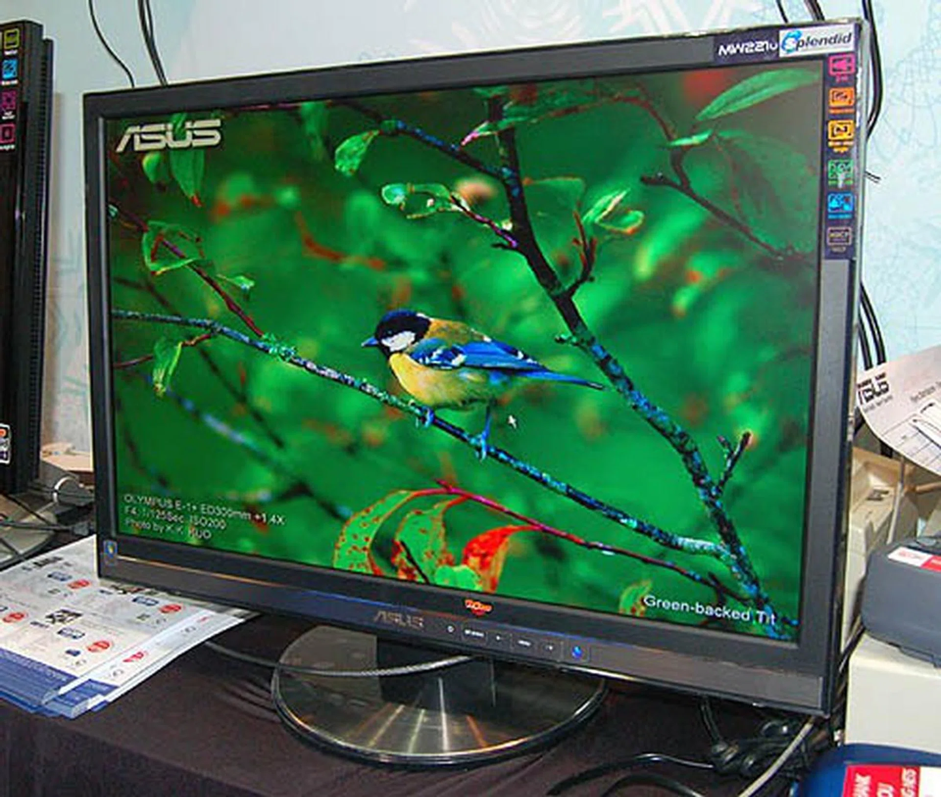  If you just need a big screen with forward looking features, the ASUS MW221U 22-inch widescreen monitor at $559 would be an ideal choice. Its speedy 2ms panel and HDCP compliant digital input would really prolong the lifespan and versatility of the monitor. It also has a pair of 1W speakers integrated into the display. PC Show offer includes an ASUS U3000 digital TV tuner and DVI-D cable too!  