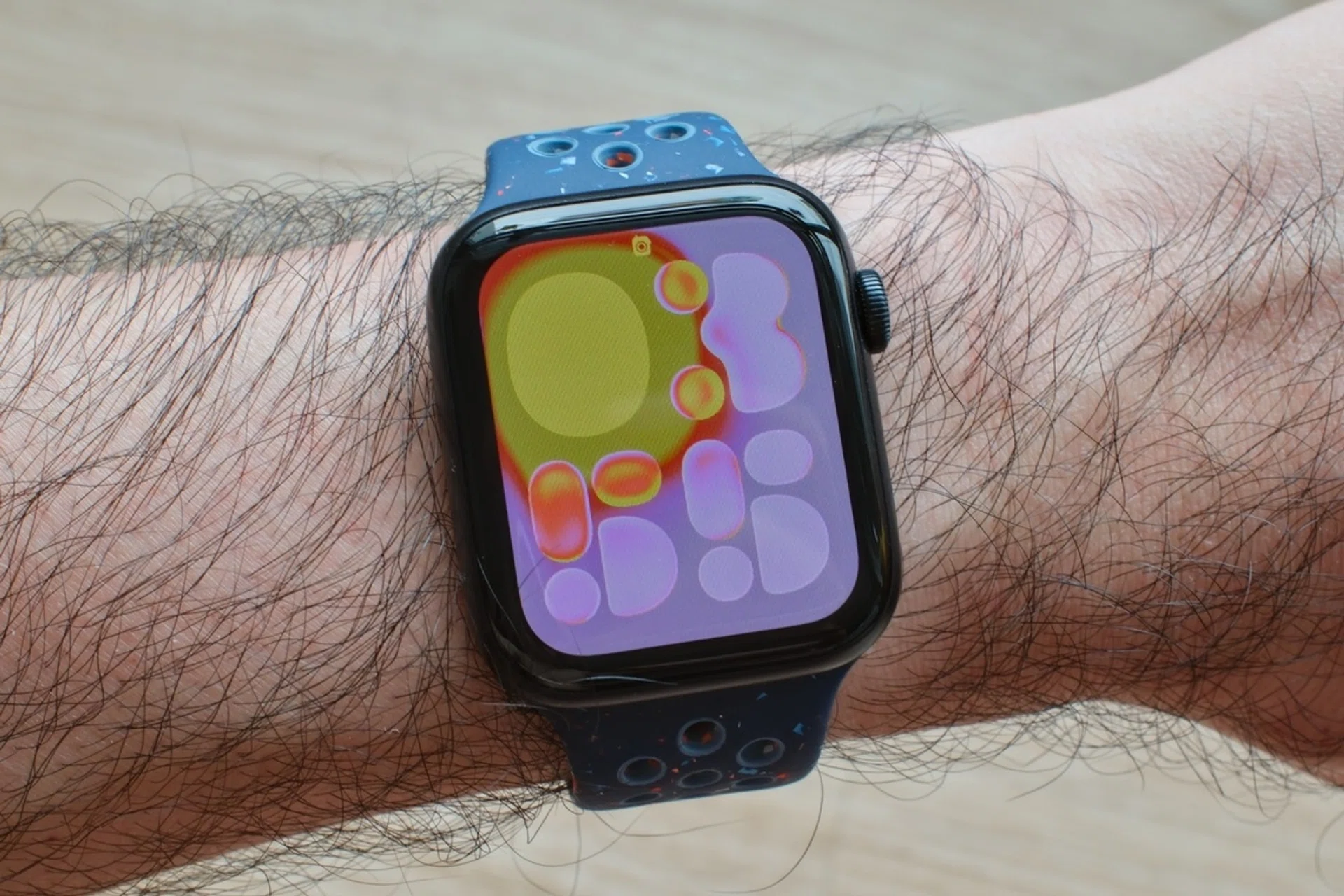 Apple Watch SE 3 wrist shot