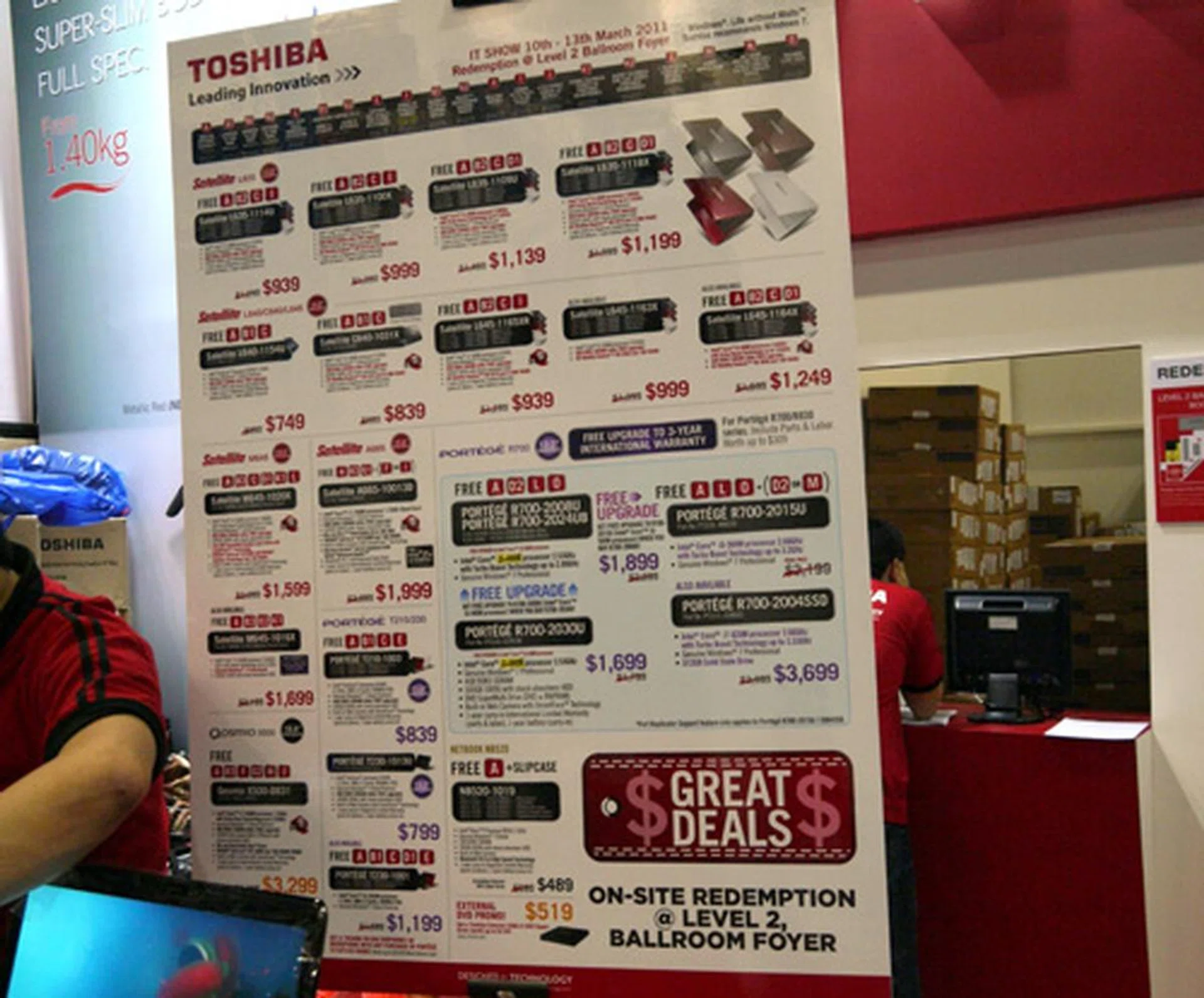 As you can tell from this banner, Toshiba is offering a price discount on almost all of their latest Satellite and Portege range. The lightweight R700 is available in $1,899 or $3,699 options.