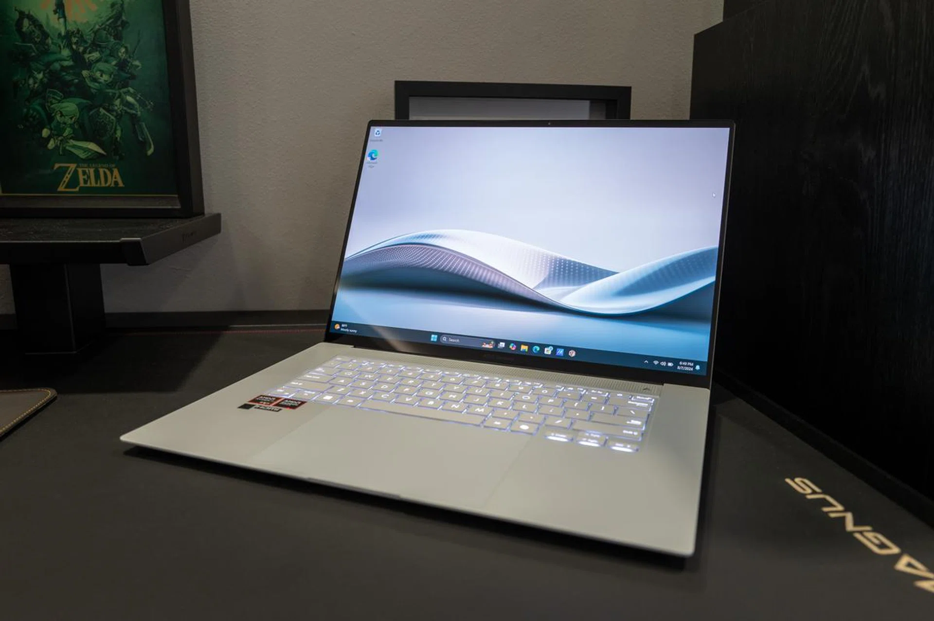 While there are 2 models available, ASUS is only selling the lower-end model of the Zenbook S 16 in Singapore. PHOTO: HWZ