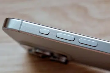 The volume buttons of future iPhones could function as Action Buttons. (Photo: HWZ)