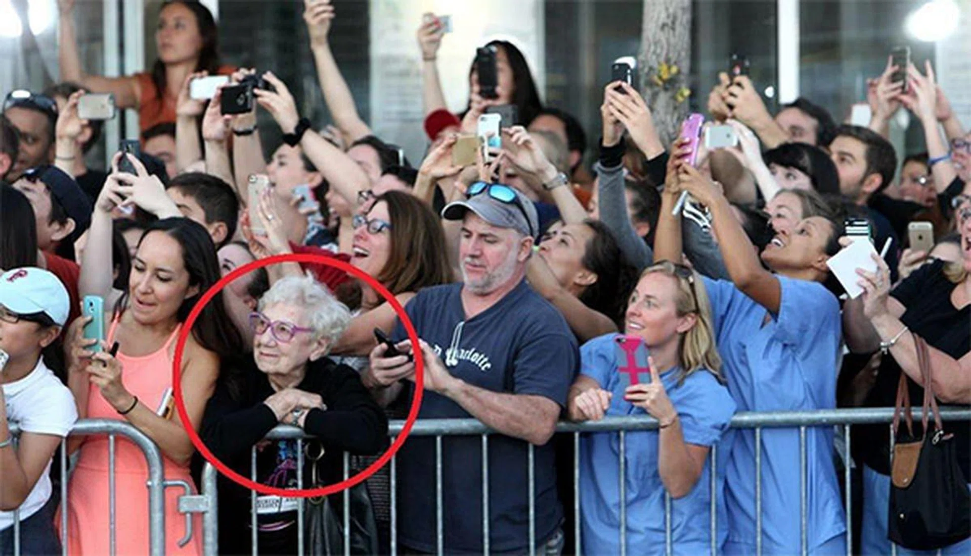 The correct way to live life. (Photo by John Blanding/The Boston Globe, via Getty Images.)