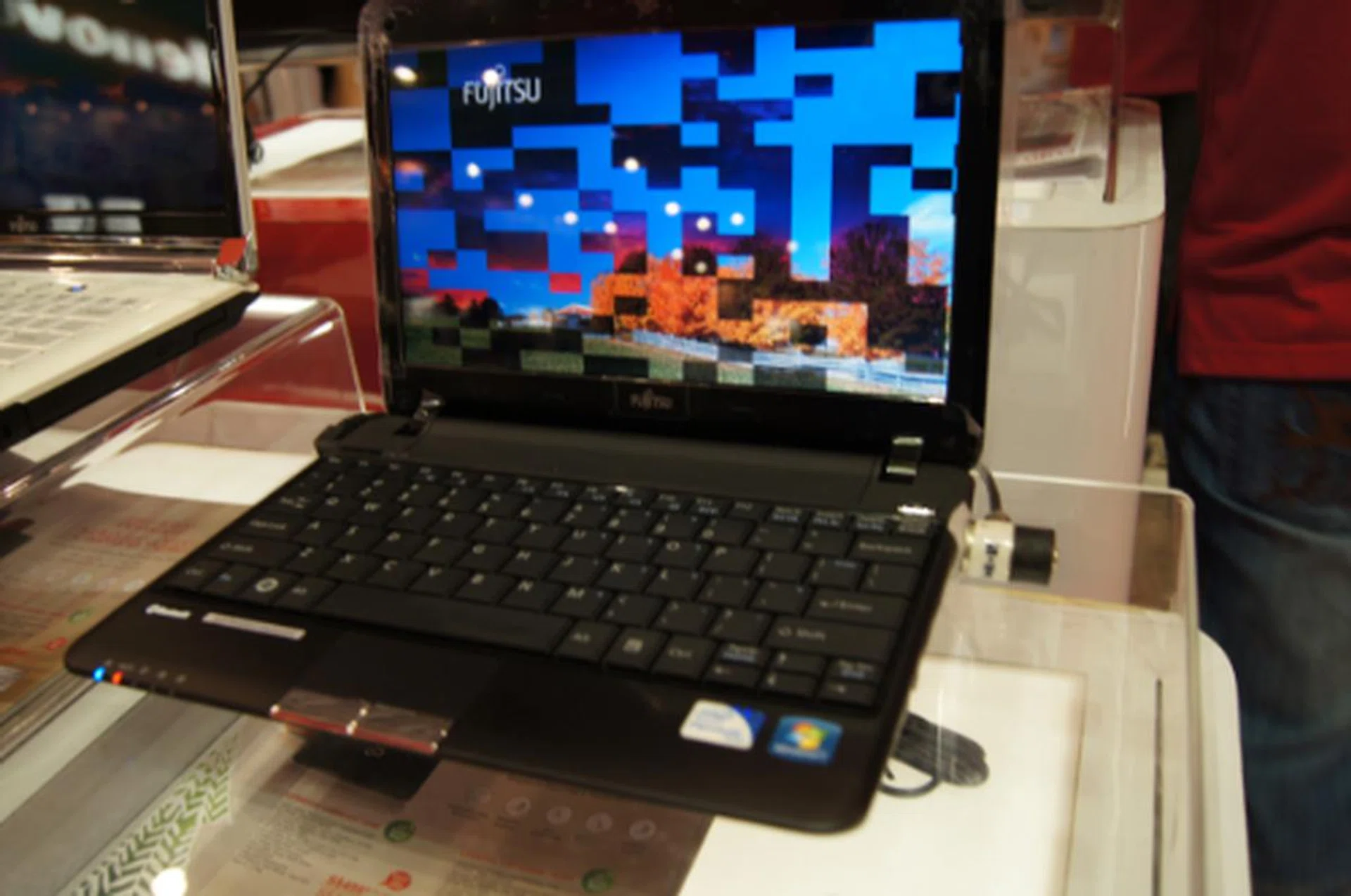 The Lifebook P3110 comes with battery life to 6.7 hours, a 320GB HDD and 11.6-inch TFT LED-backlit screen. Priced at $599 after trade-in.
