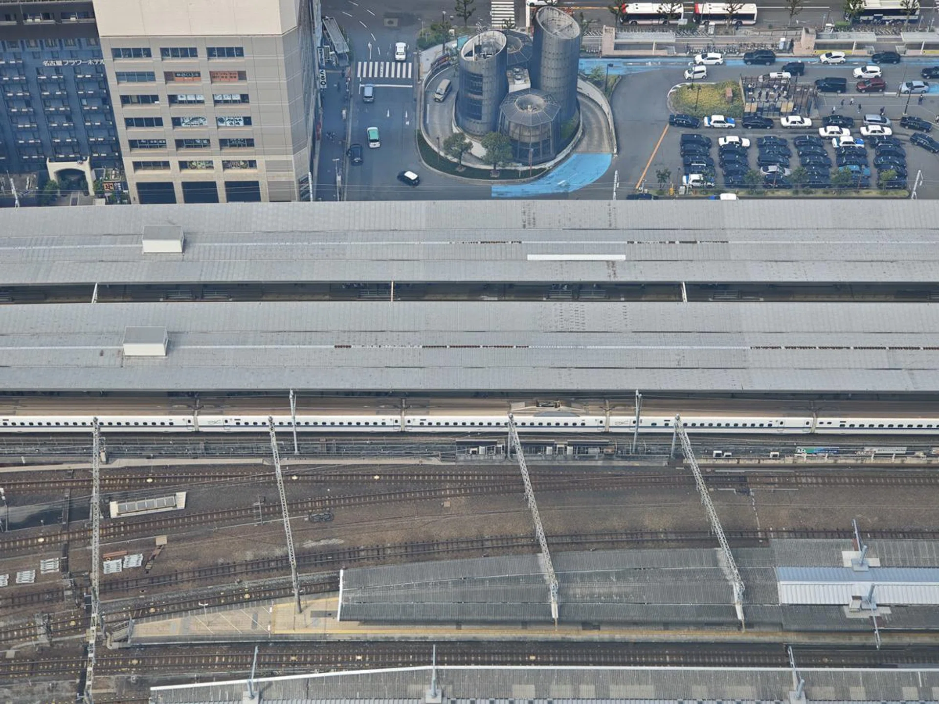 2.6x, or 60mm equivalent