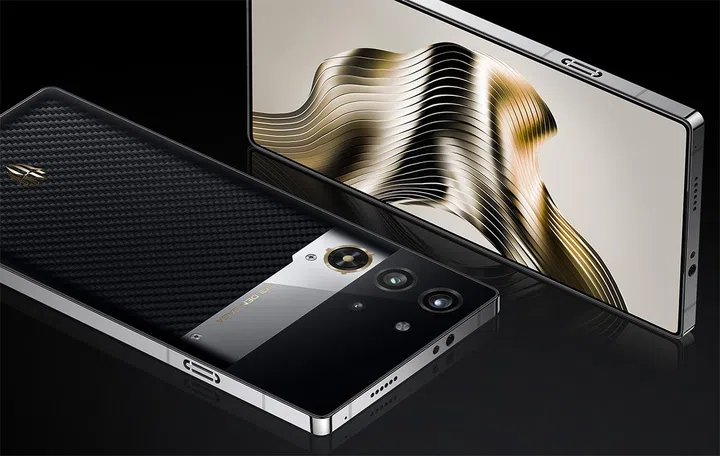 A closer look at the back and sides of the Golden Saga Edition phone, with the carbon fibre back and gold and silver accents. Photo: Redmagic.