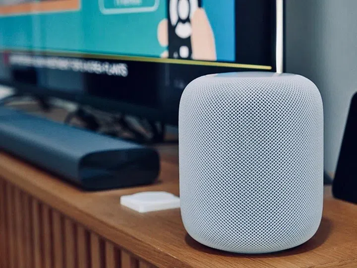 The HomePod has improved quite a bit since I last reviewed it. We don't have a helper, so Siri has been the one singing to us (Apple Music, to be precise), managing our home appliances, and reminding us to finish our tasks during this trying time. If only it can cook.