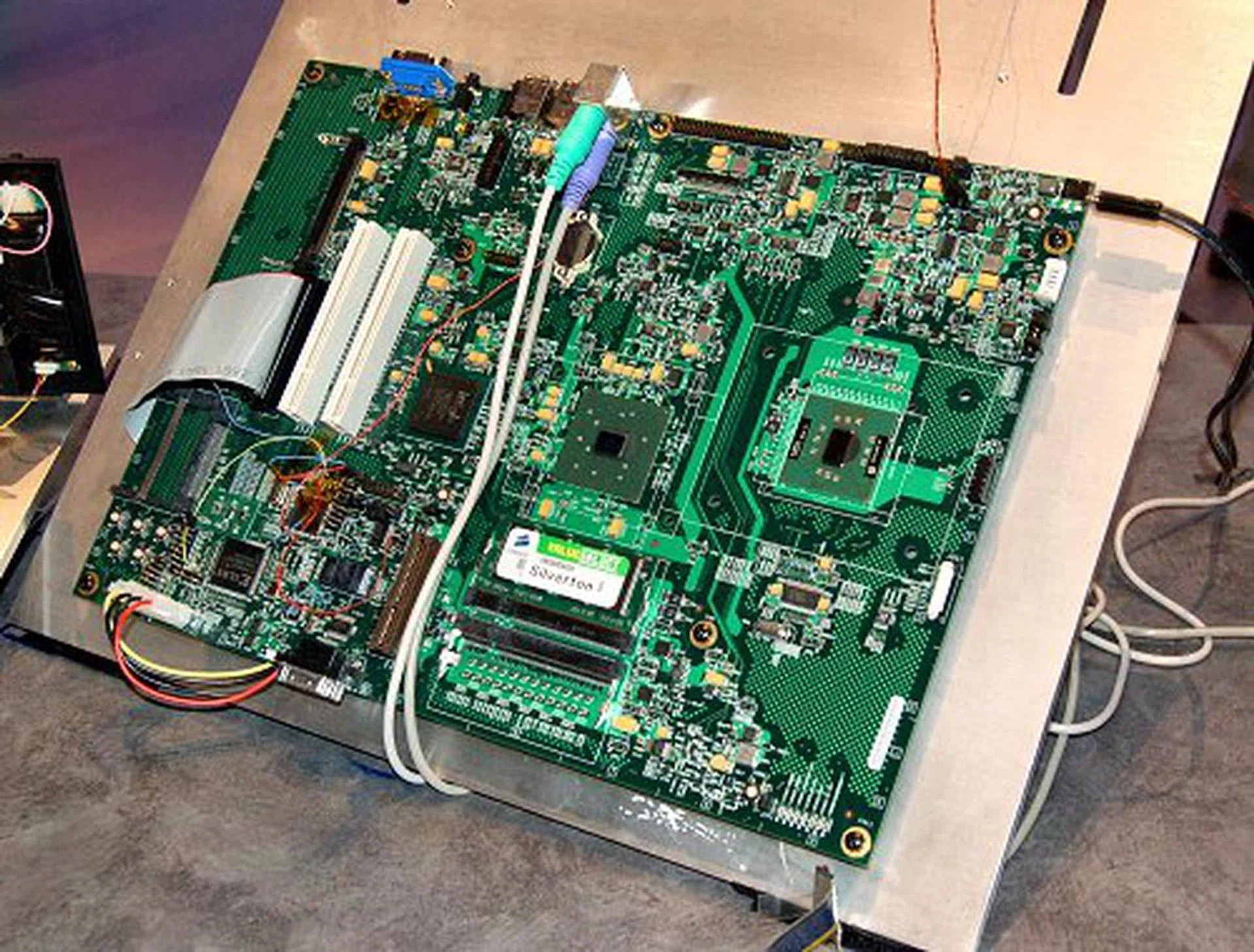 The electrical prototype of the Silverton platform for Ultra Mobile PCs.
