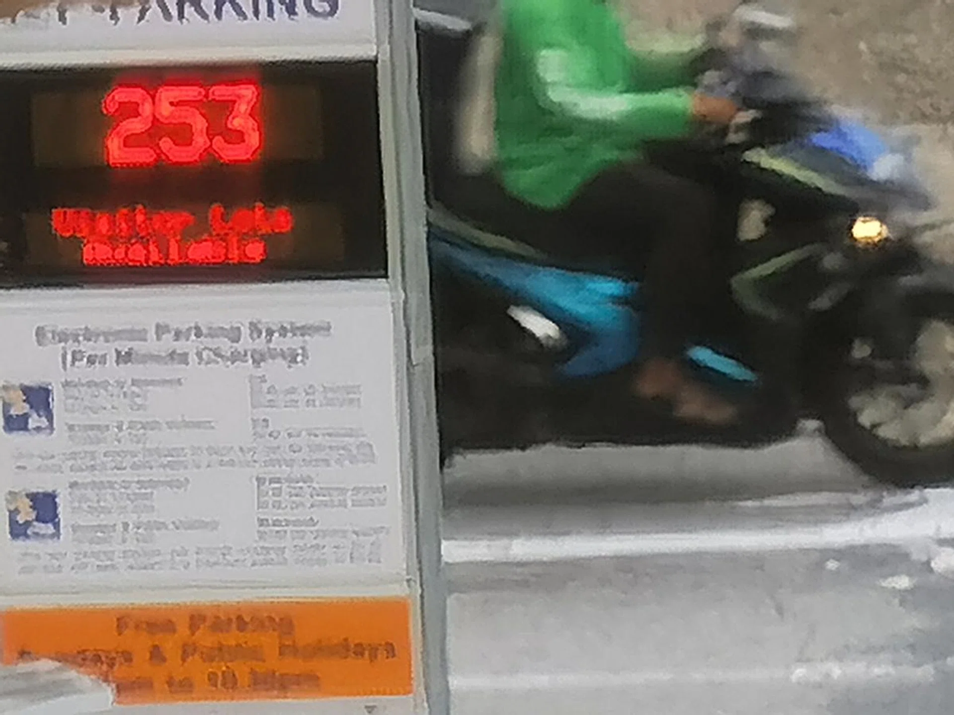 100x digital zoom. Frankly, it's not something we'd consider as portfolio-worthy, but it's quite unthinkable that the P40 Pro+ can still provide serviceable visual information even at 100x digital magnification. The biker behind was moving, making it even more impressive that the camera could register the biker clearly enough in the split-second he went by.