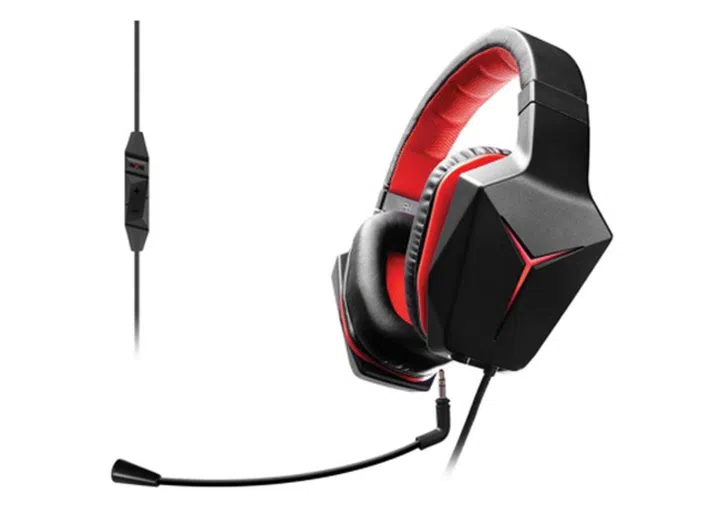 The headset is powered by USB 3.0 when used on a PC, though it can also be used on mobile devices with its 3.5mm jack.