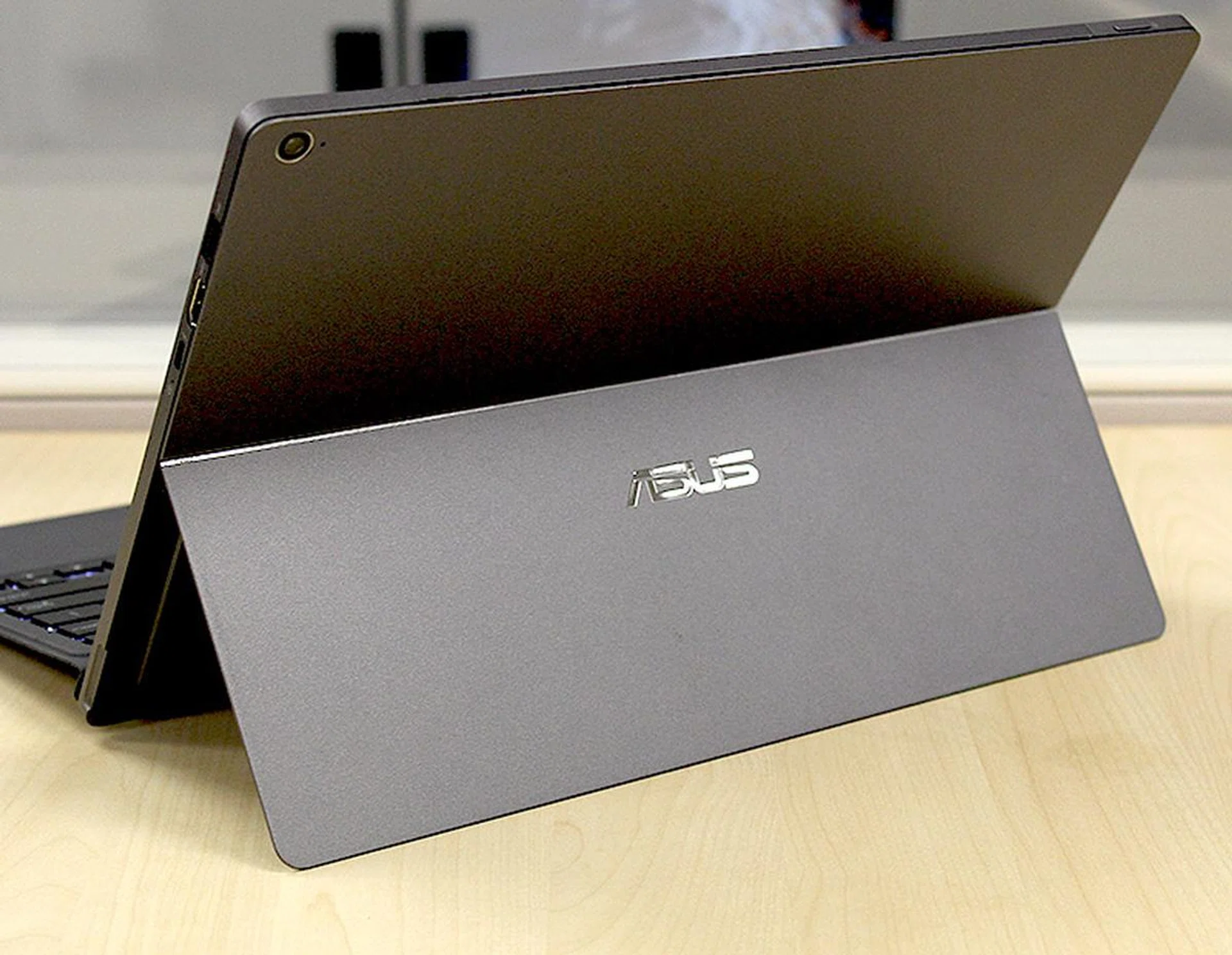 The integrated stand gives users the flexibility to use the Transformer 3 Pro at a multitude of angles.