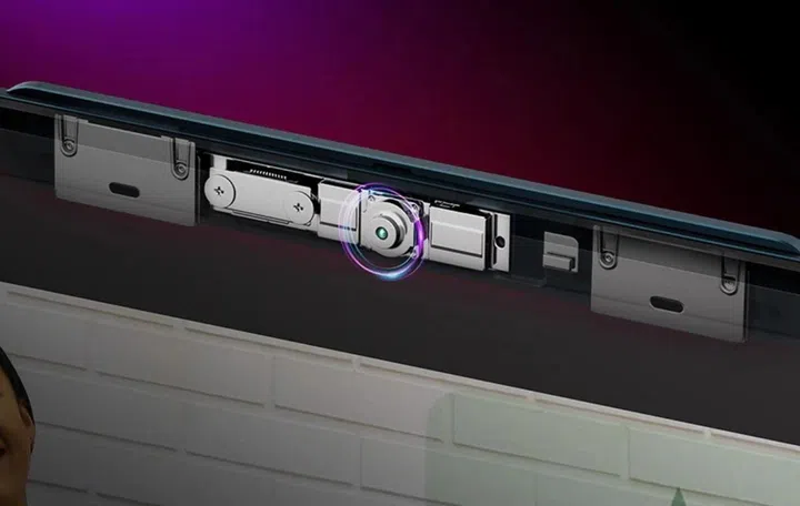 The camera placement in the Lenovo Yoga Slim 9i. Photo: Lenovo.