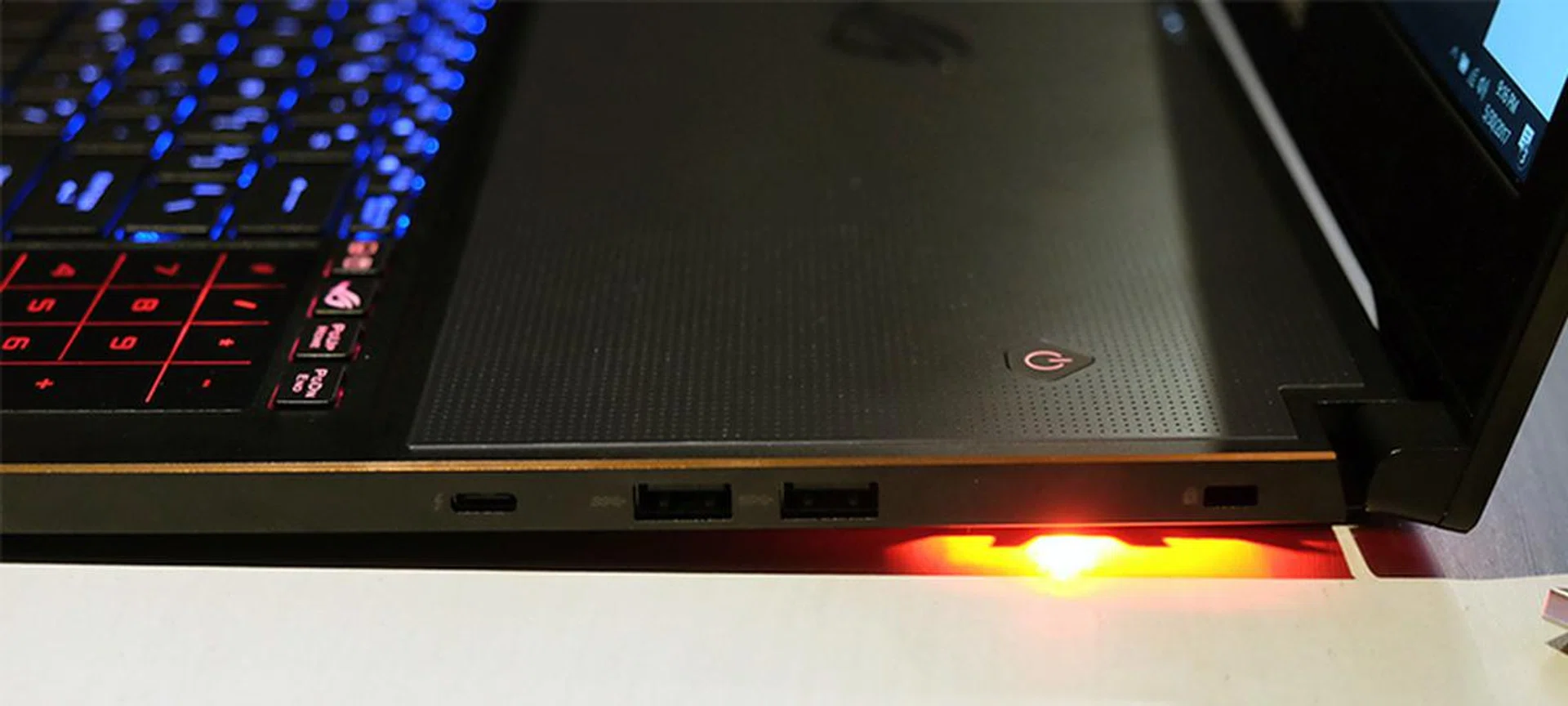ASUS ROG Zephyrus