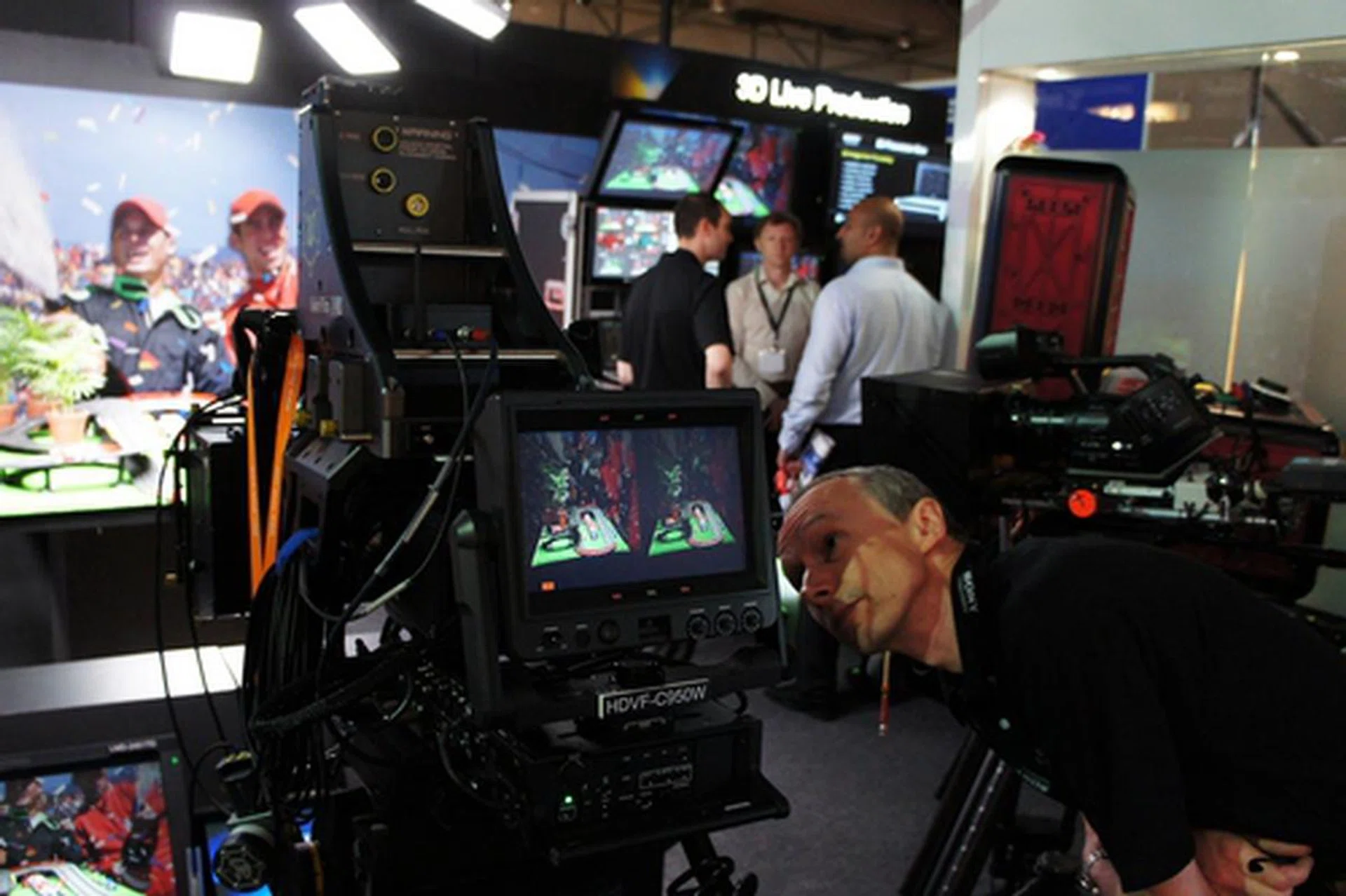 Check out the twin displays on this production-house grade Sony 3D camera!