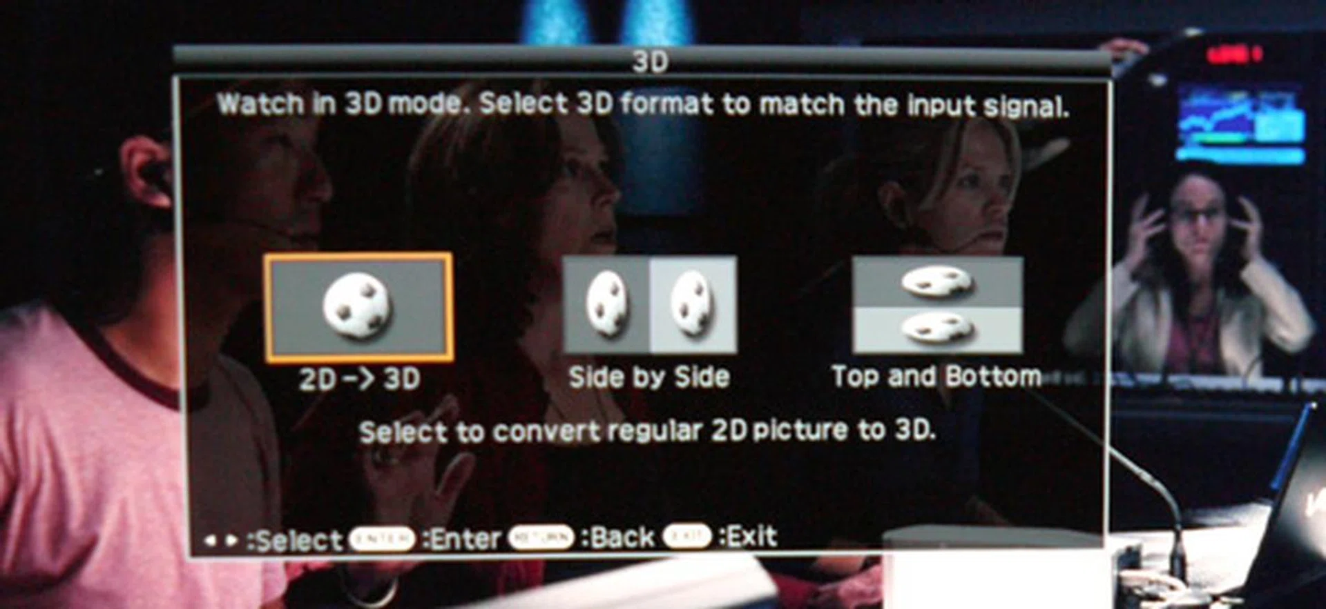 Honestly, 3D movie makers might go out of business if TVs are able to convert 2D sources to 3D effectively. For now, this feature is a "nice to have" but far from critical. Apart from the frame sequential method, the LE925M also supports Side by Side and Top and Bottom conversion.