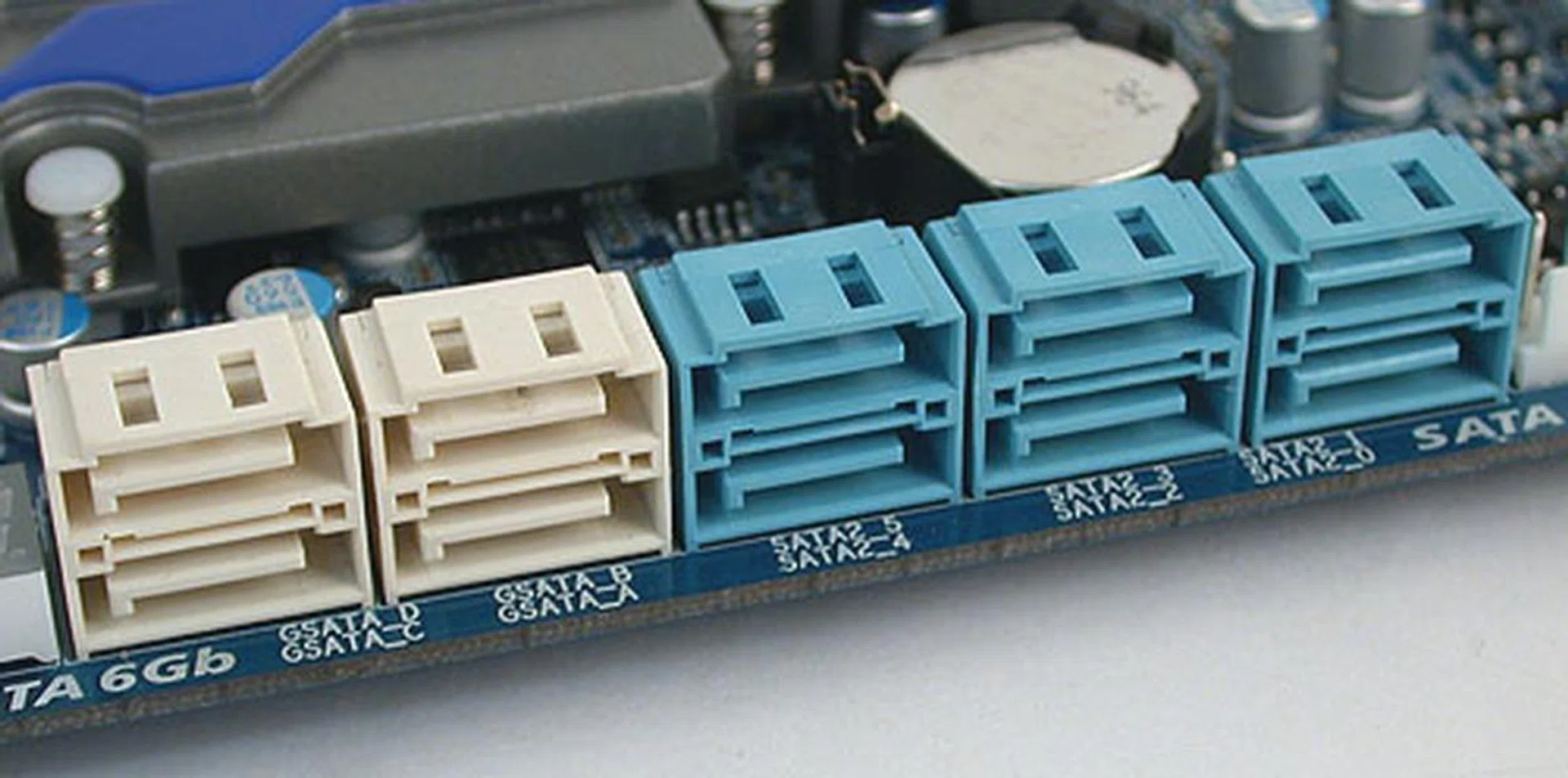 As usual, Gigabyte heavily focuses on the storage department. Look at the sheer number of SATA ports included. Not to mention the IDE and floppy ports.
