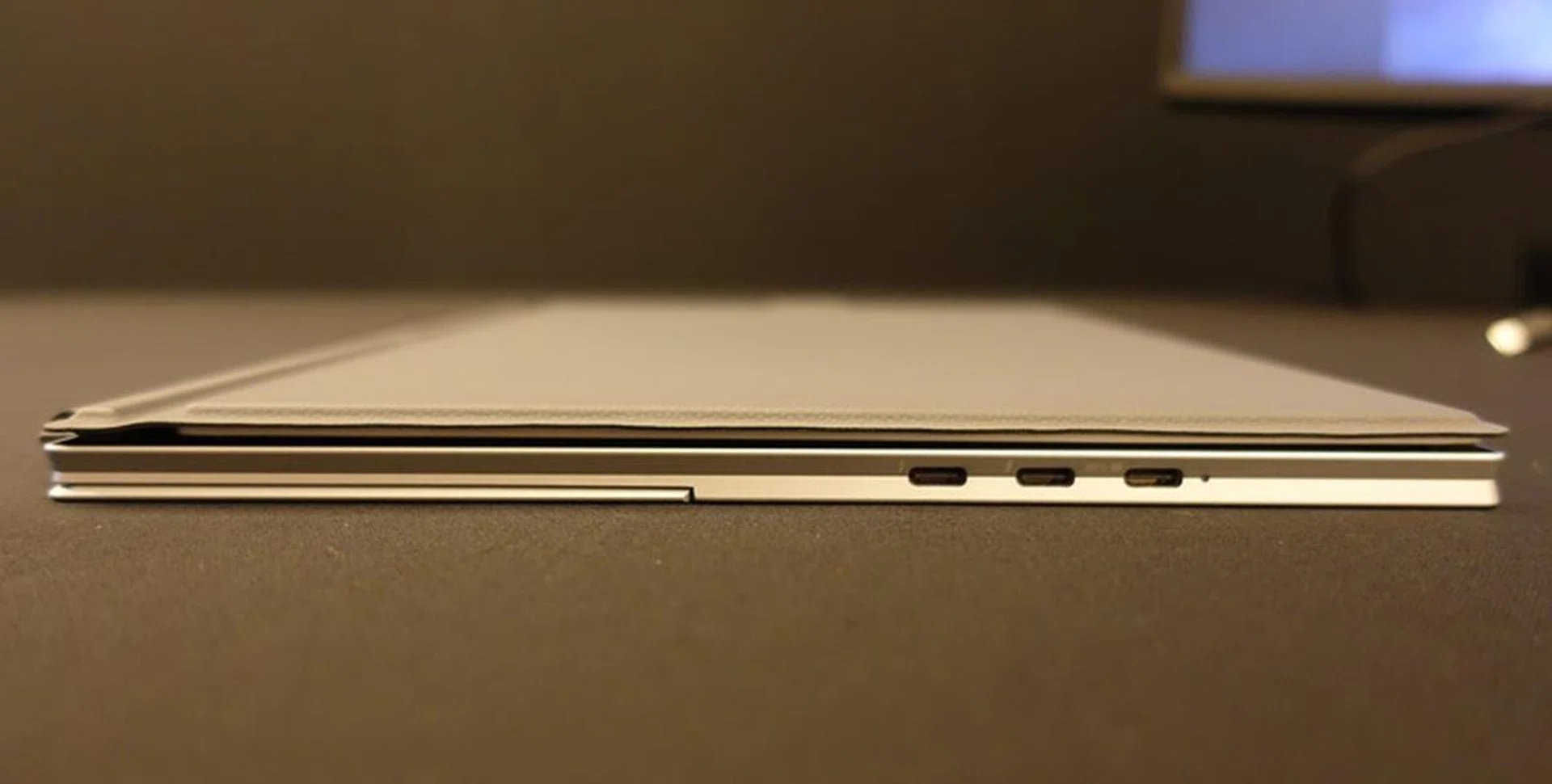 The latest EliteBook x2 is one of the better detachable tablet that we've come across in terms of built quality.