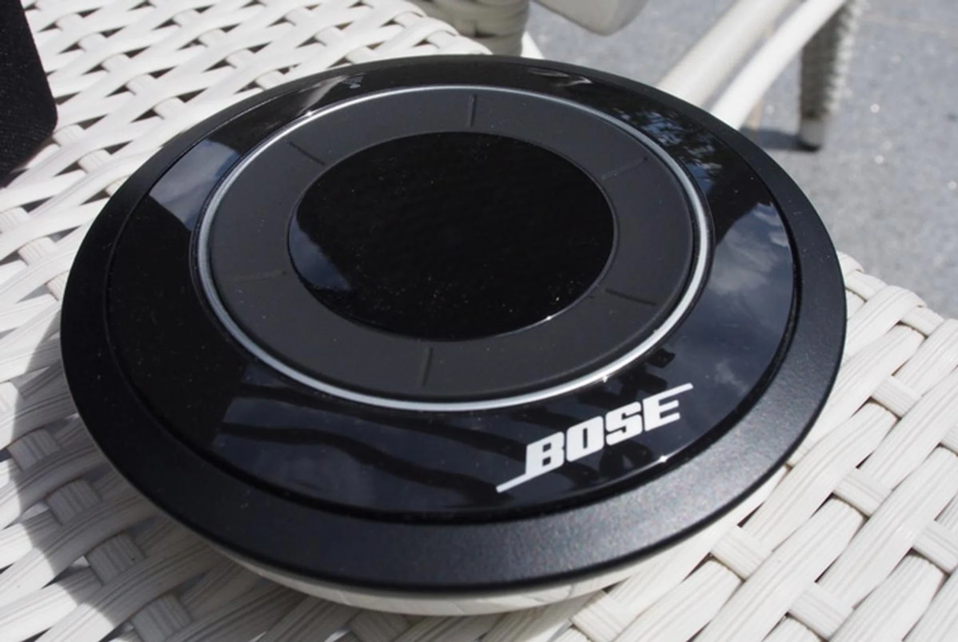 This round little disc is actually the SoundTouch Controller, which lets you access and control your music and works with any SoundTouch Wi-Fi system.