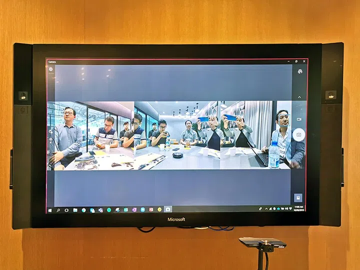 Before stitching. You can see three distinct videos.