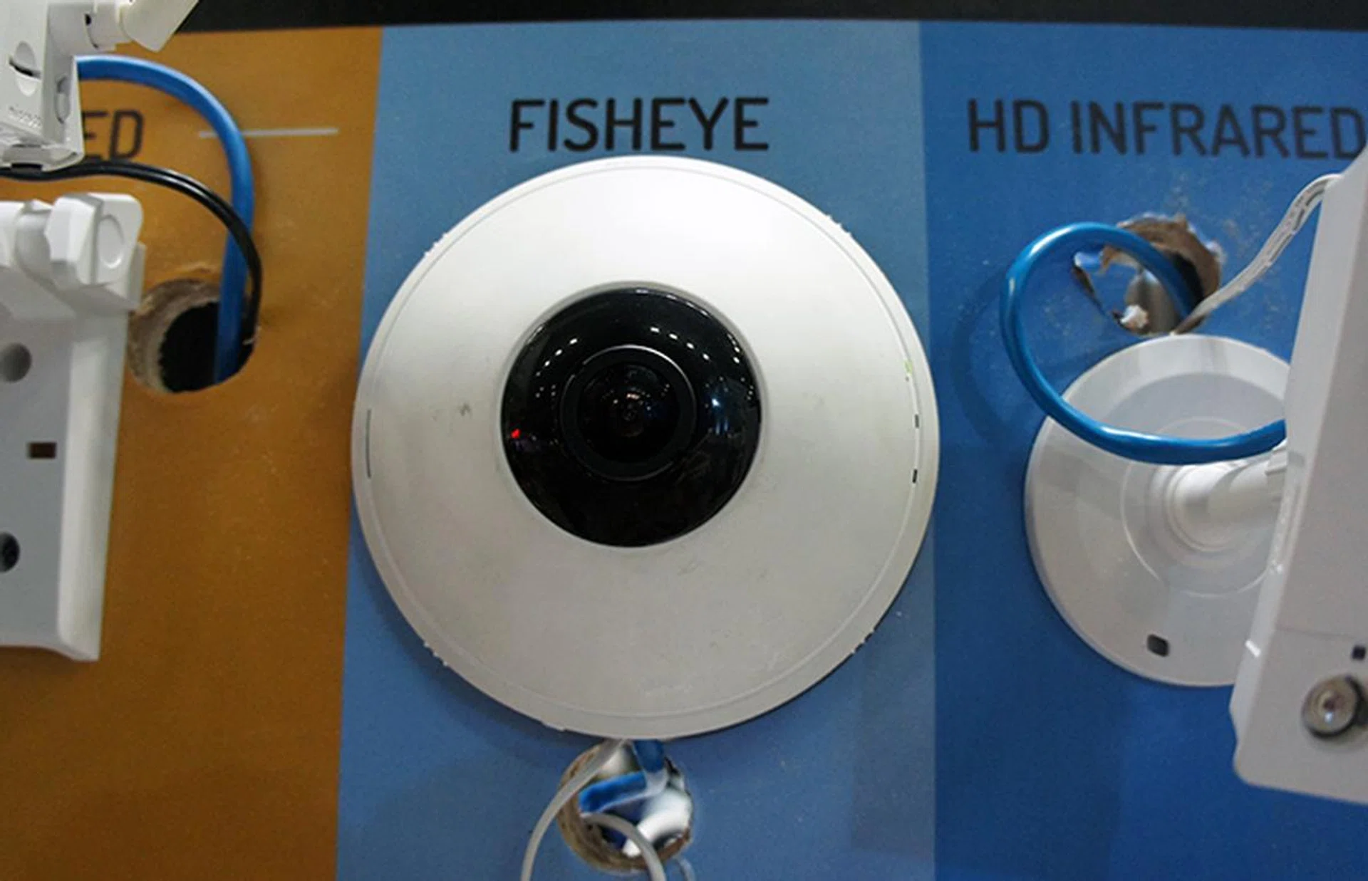 The D-Link DCS-6010L cloud IP camera features fisheye lens, giving it a wide viewing angle. It is available at $339 (U.,P.: $399).