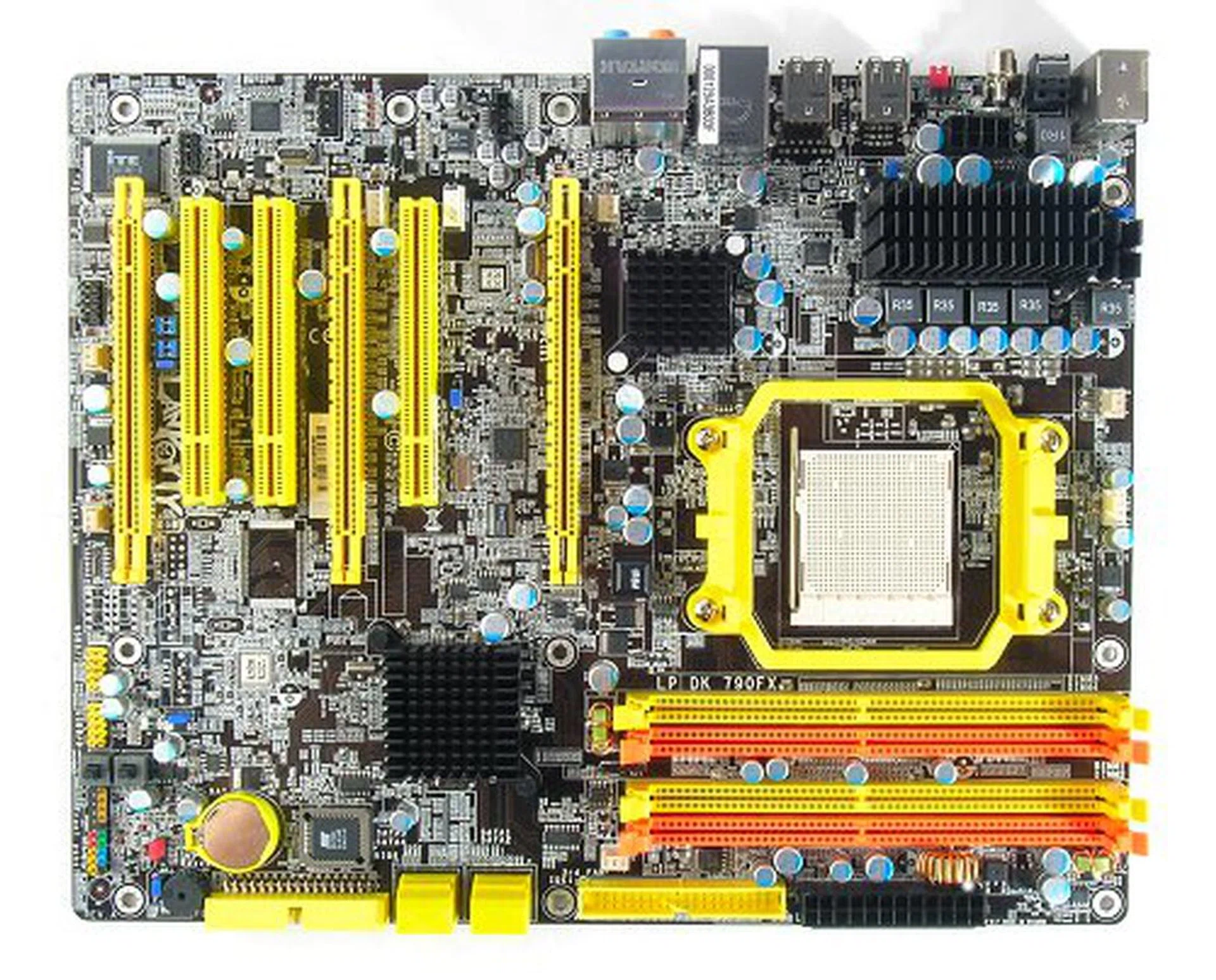 AMD 790FX 4-Way Motherboard Roundup | HardwareZone Singapore
