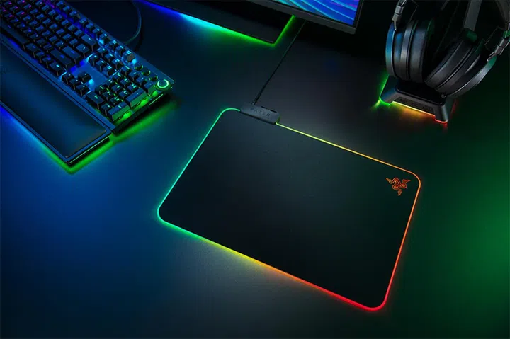 Razer Firefly v2