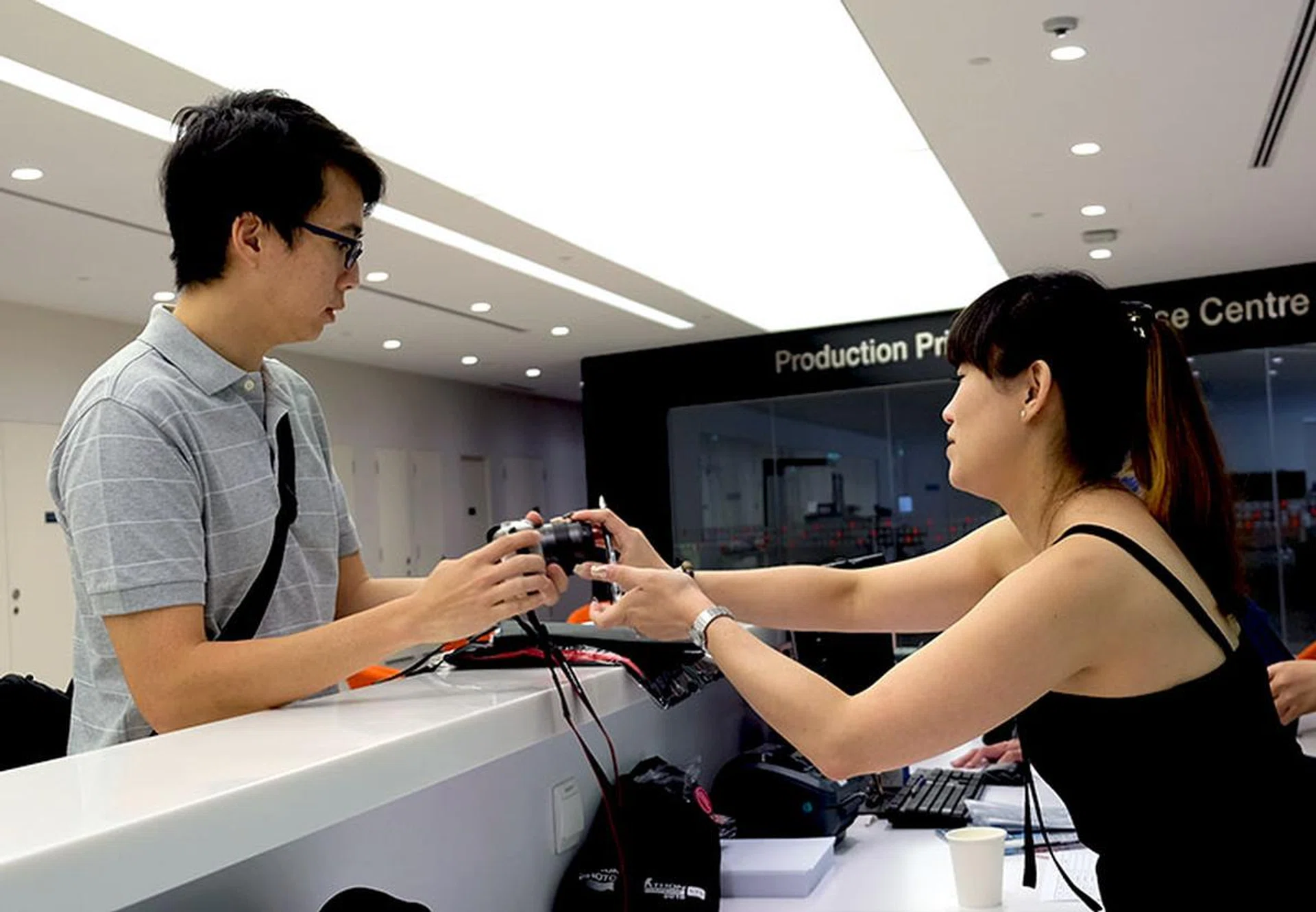 Upon registration, HardwareZone members were given a Canon EOS M camera to use for the morning's activities.