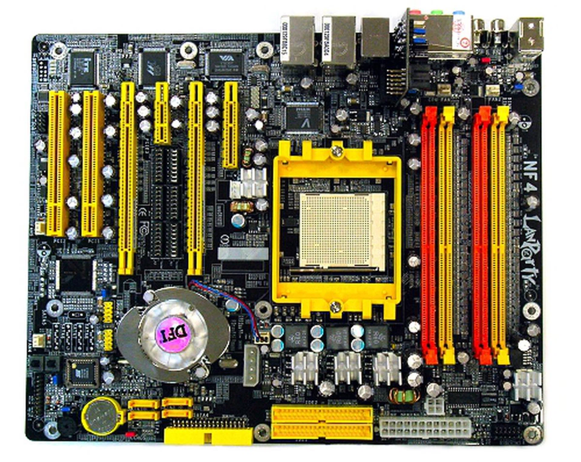 The ultimate winner for our nForce 4 Ultra shootout, the DFI LANParty UT nF4 Ultra-D.