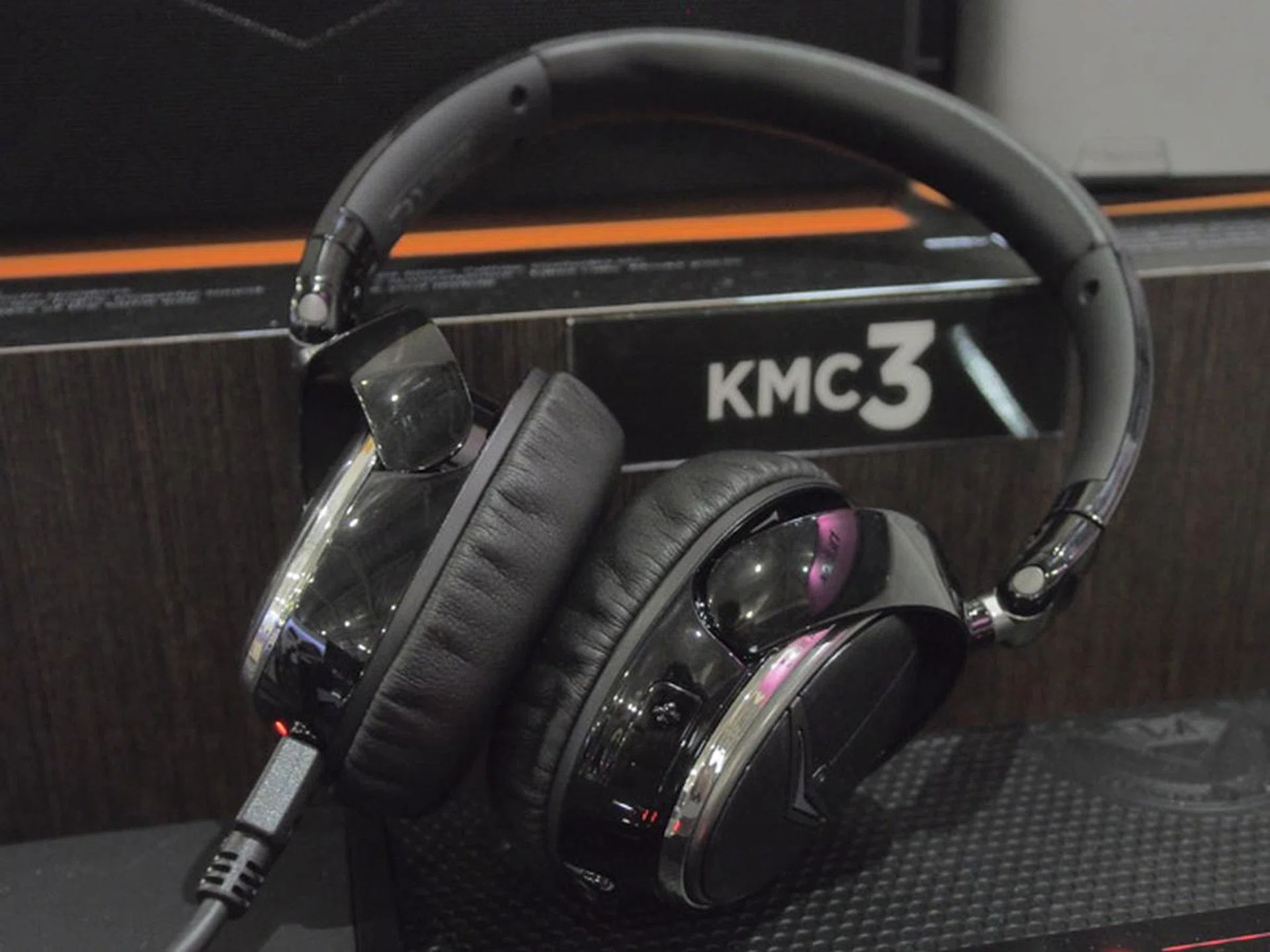 Do have a look at the stylish Image One Bluetooth headphones by Klipsch if you're at the show. They're now going for $313, a 15% discount from the regular price of $369.